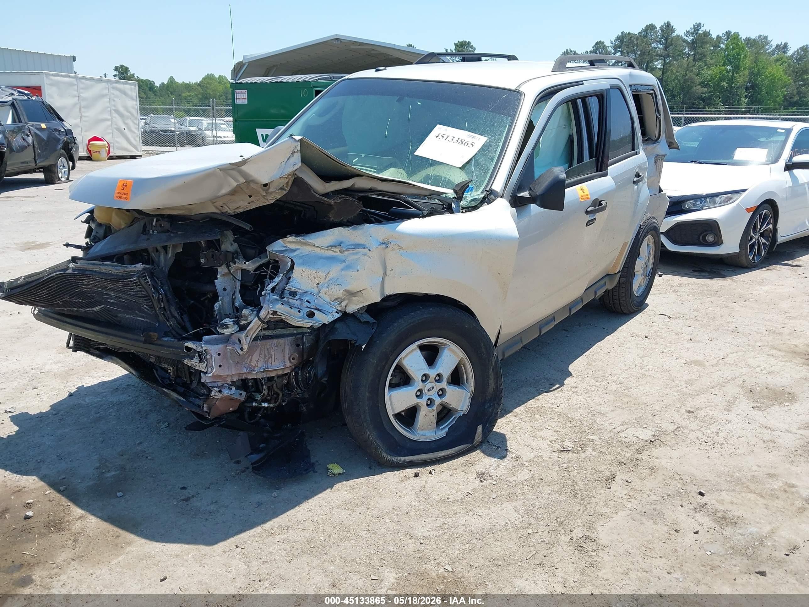 2010 Ford Escape Xlt Серебряный vin: 1FMCU0DG9AKB78208