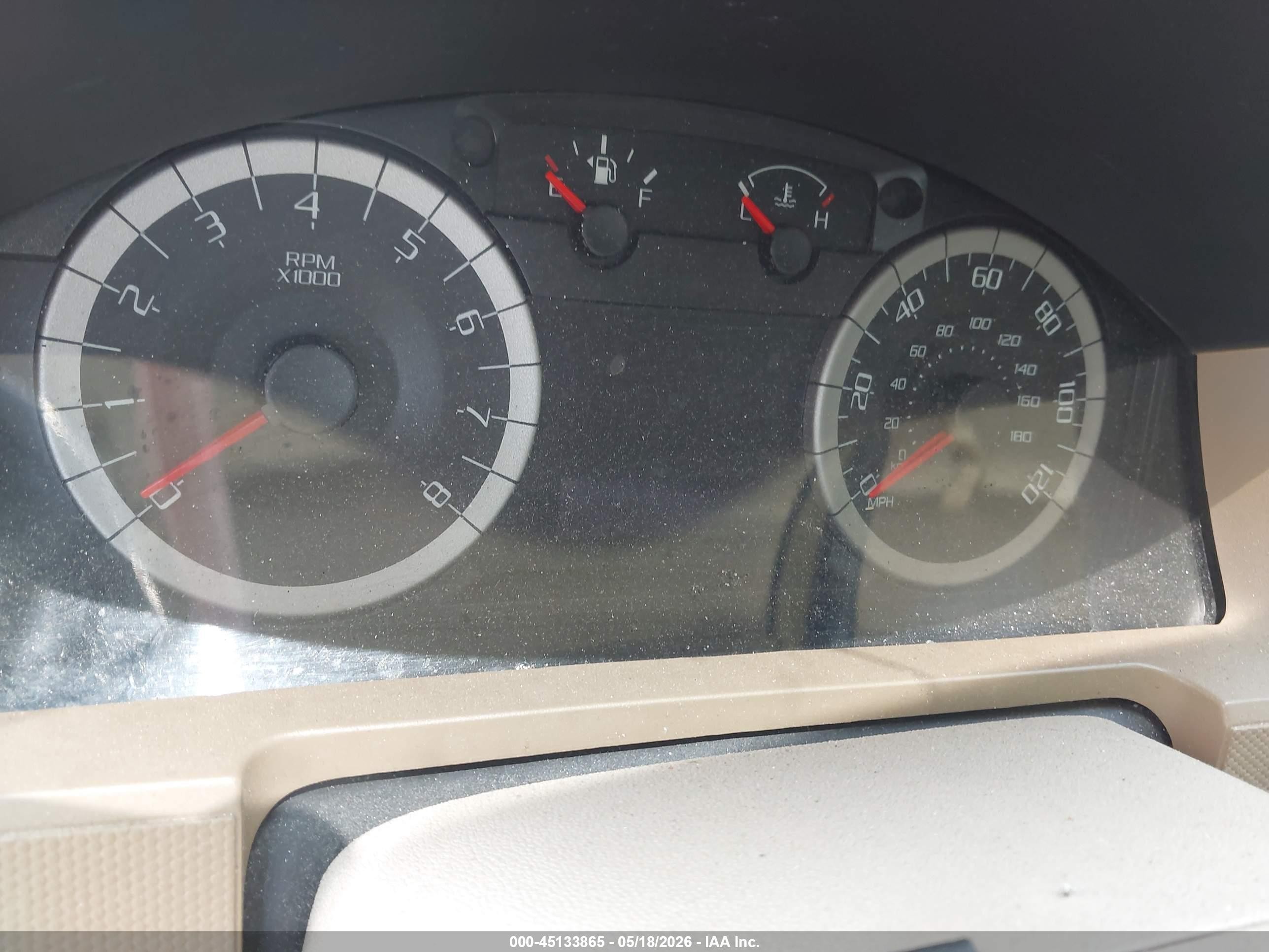 2010 Ford Escape Xlt Серебряный vin: 1FMCU0DG9AKB78208
