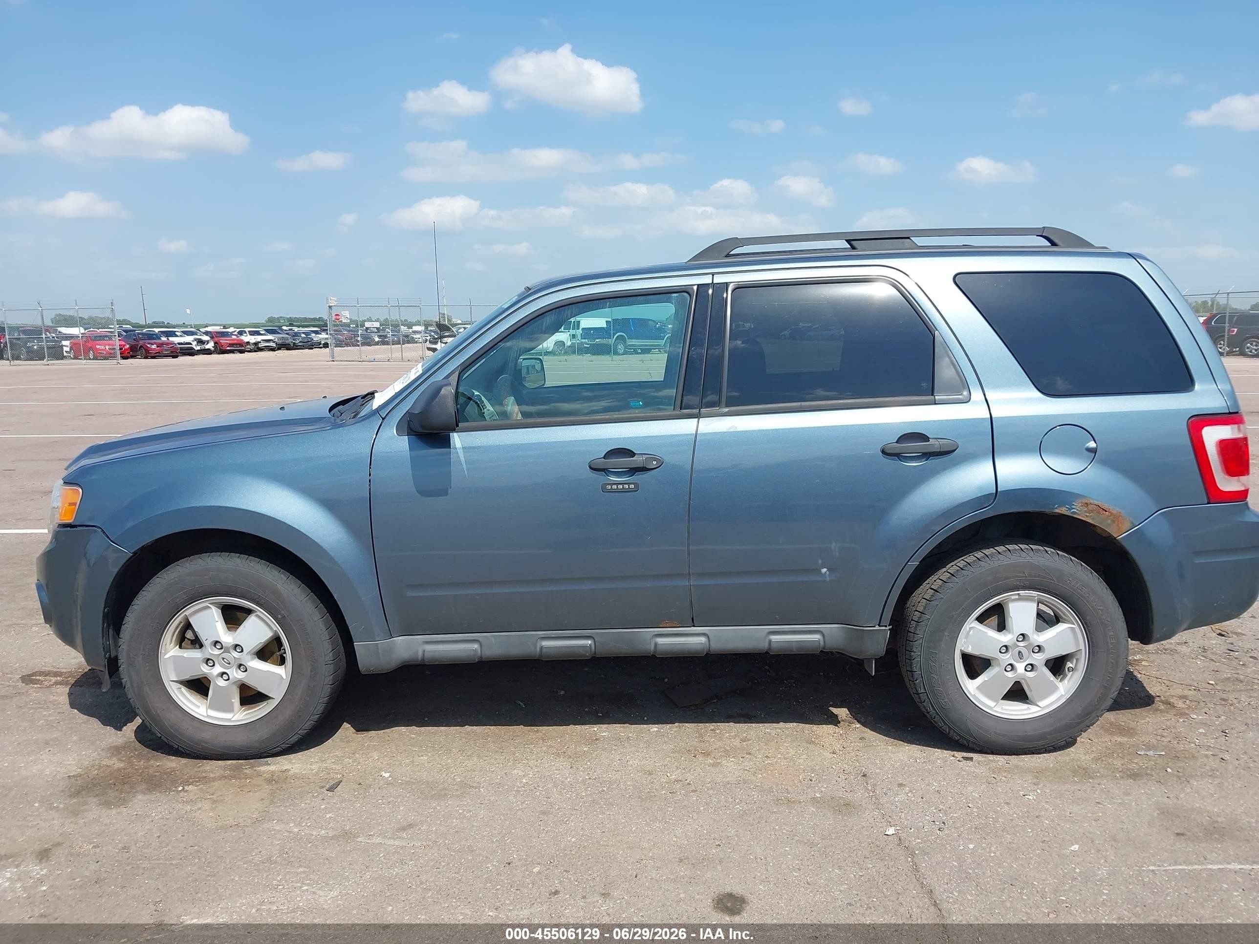 2010 Ford Escape Xlt Синий vin: 1FMCU0DG9AKC67583