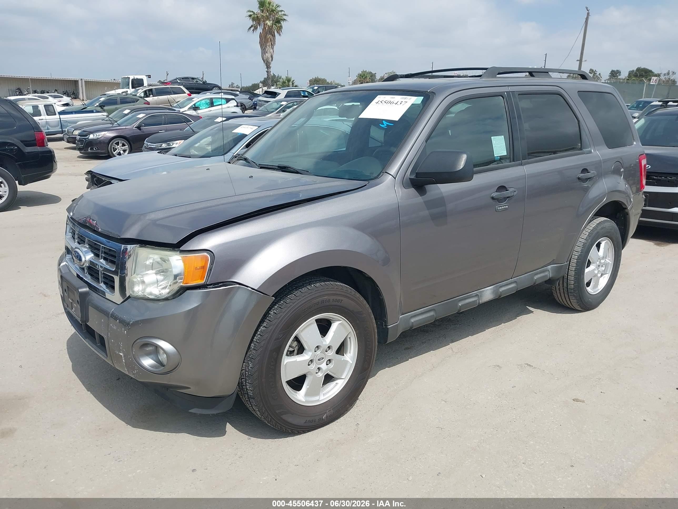 2010 Ford Escape Xlt Gray vin: 1FMCU0DG9AKD33114