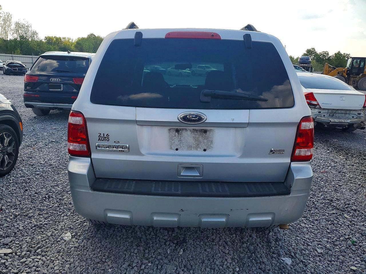2011 Ford Escape Xlt Silver vin: 1FMCU0DG9BKA15060