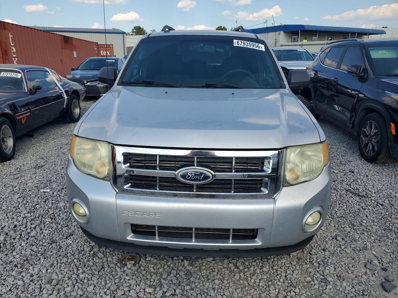 2011 Ford Escape Xlt Silver vin: 1FMCU0DG9BKA15060