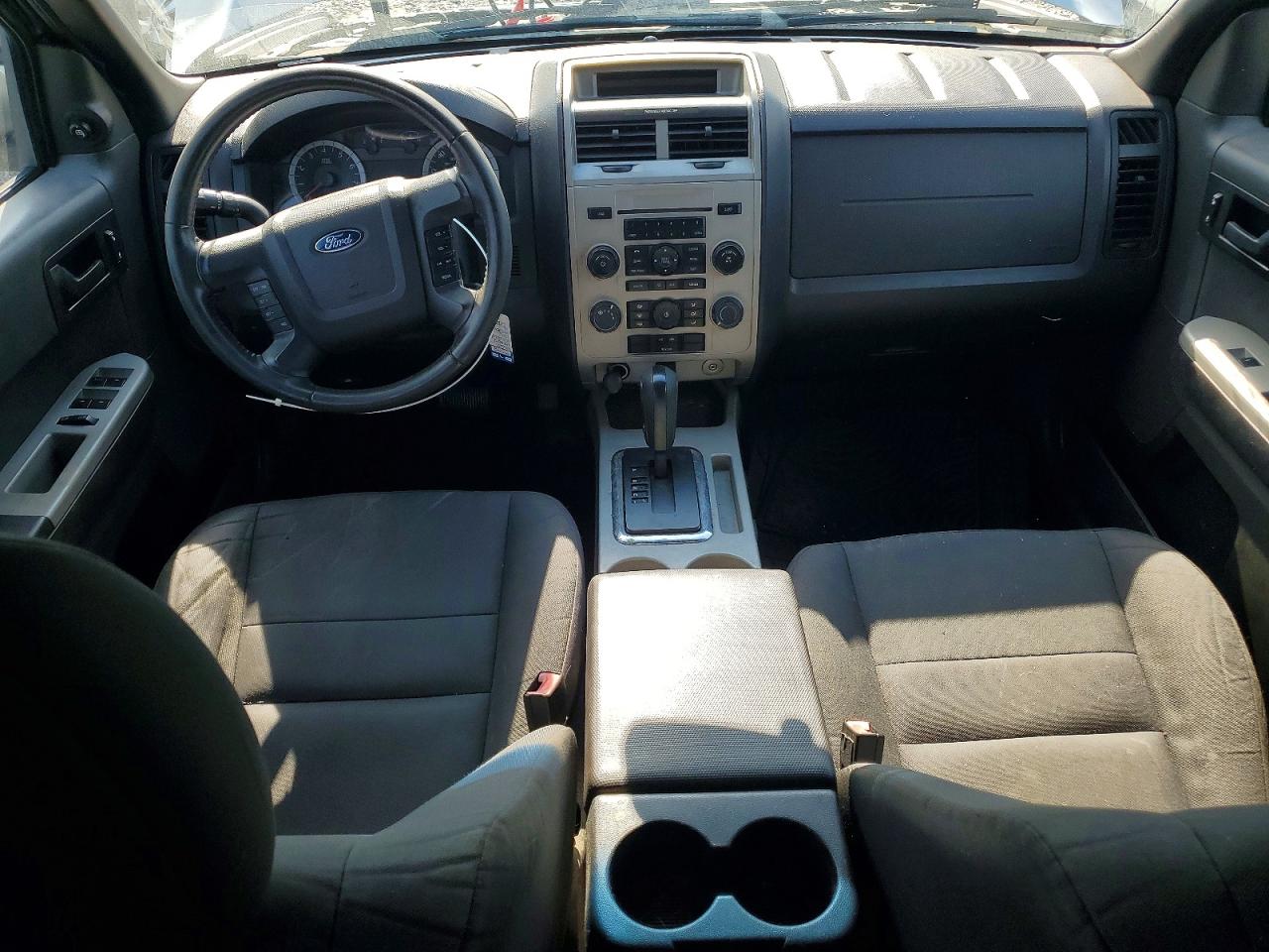 2011 Ford Escape Xlt Silver vin: 1FMCU0DG9BKA15060