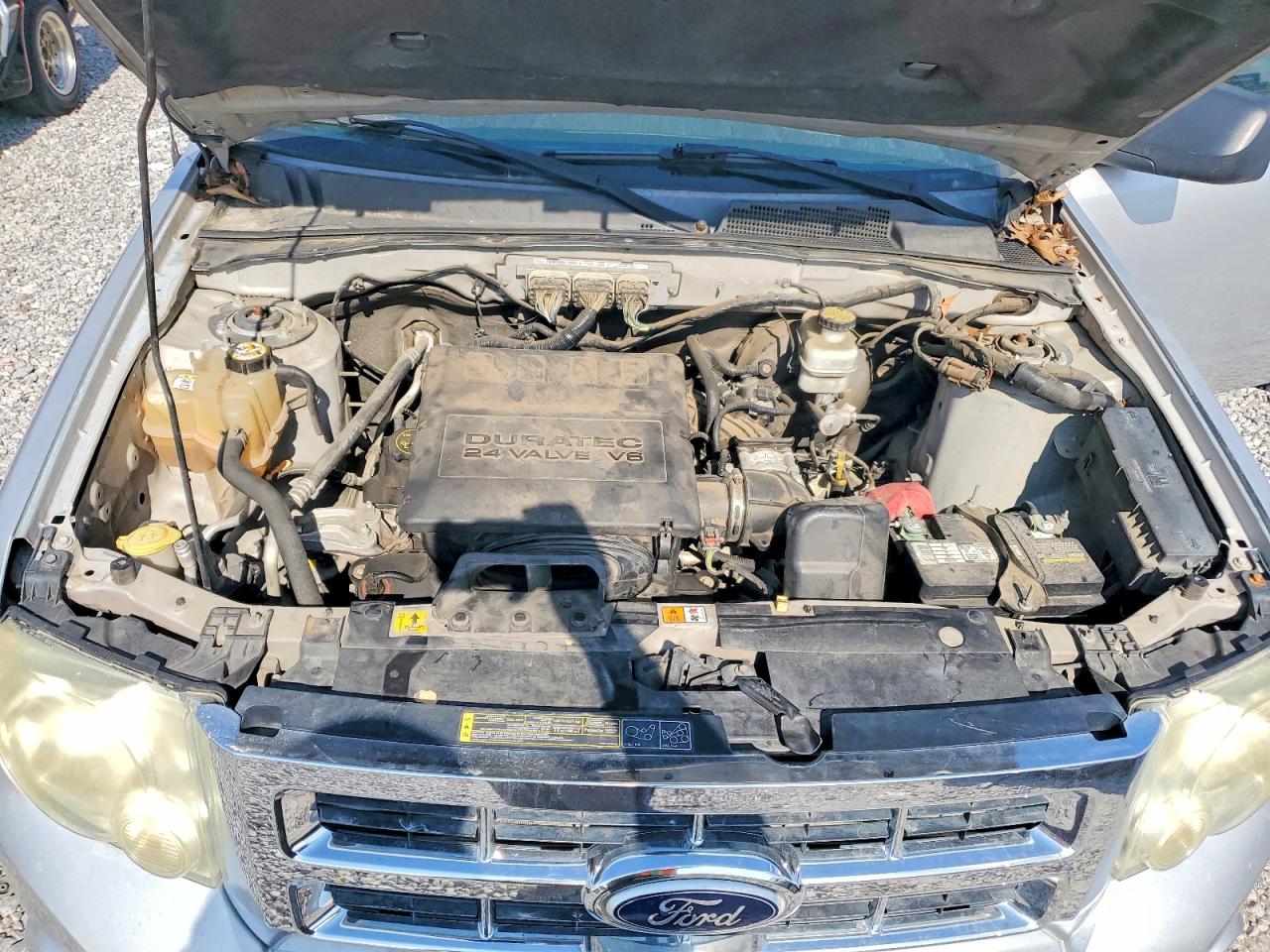 2011 Ford Escape Xlt Silver vin: 1FMCU0DG9BKA15060