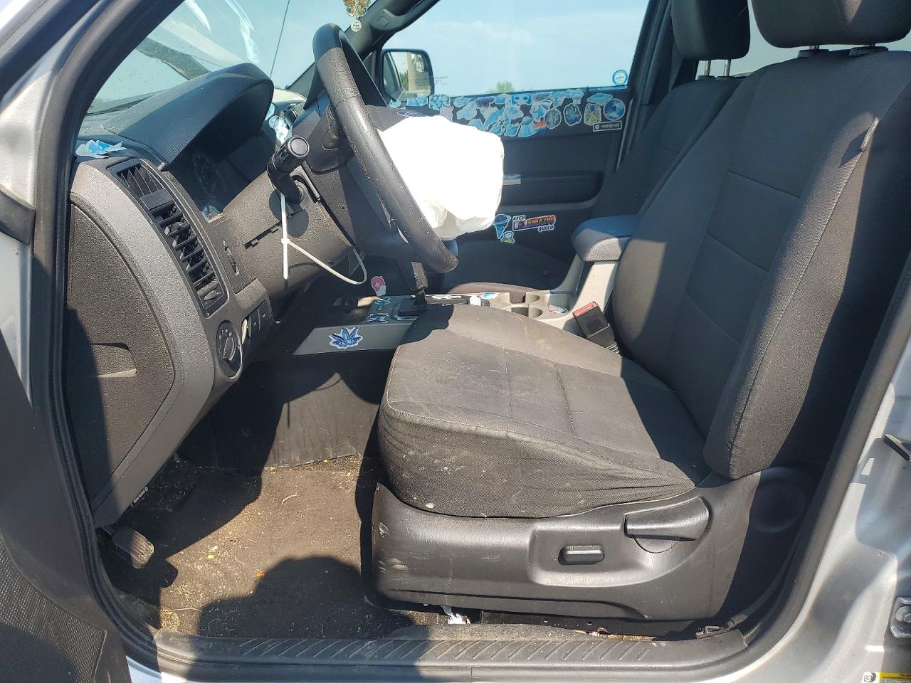 2011 Ford Escape Xlt Серебряный vin: 1FMCU0DG9BKB81370