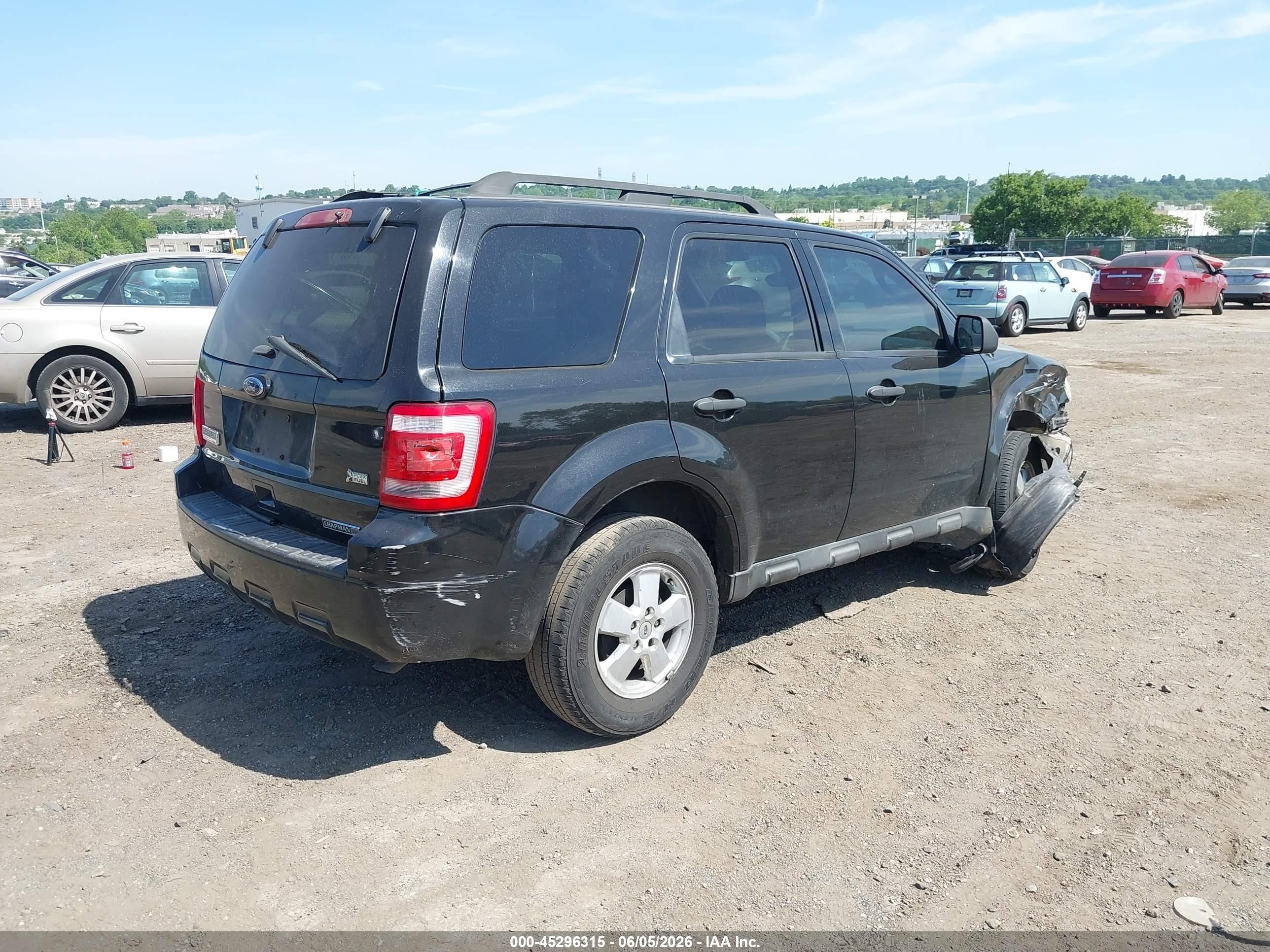 2011 Ford Escape Xlt Черный vin: 1FMCU0DG9BKC01651