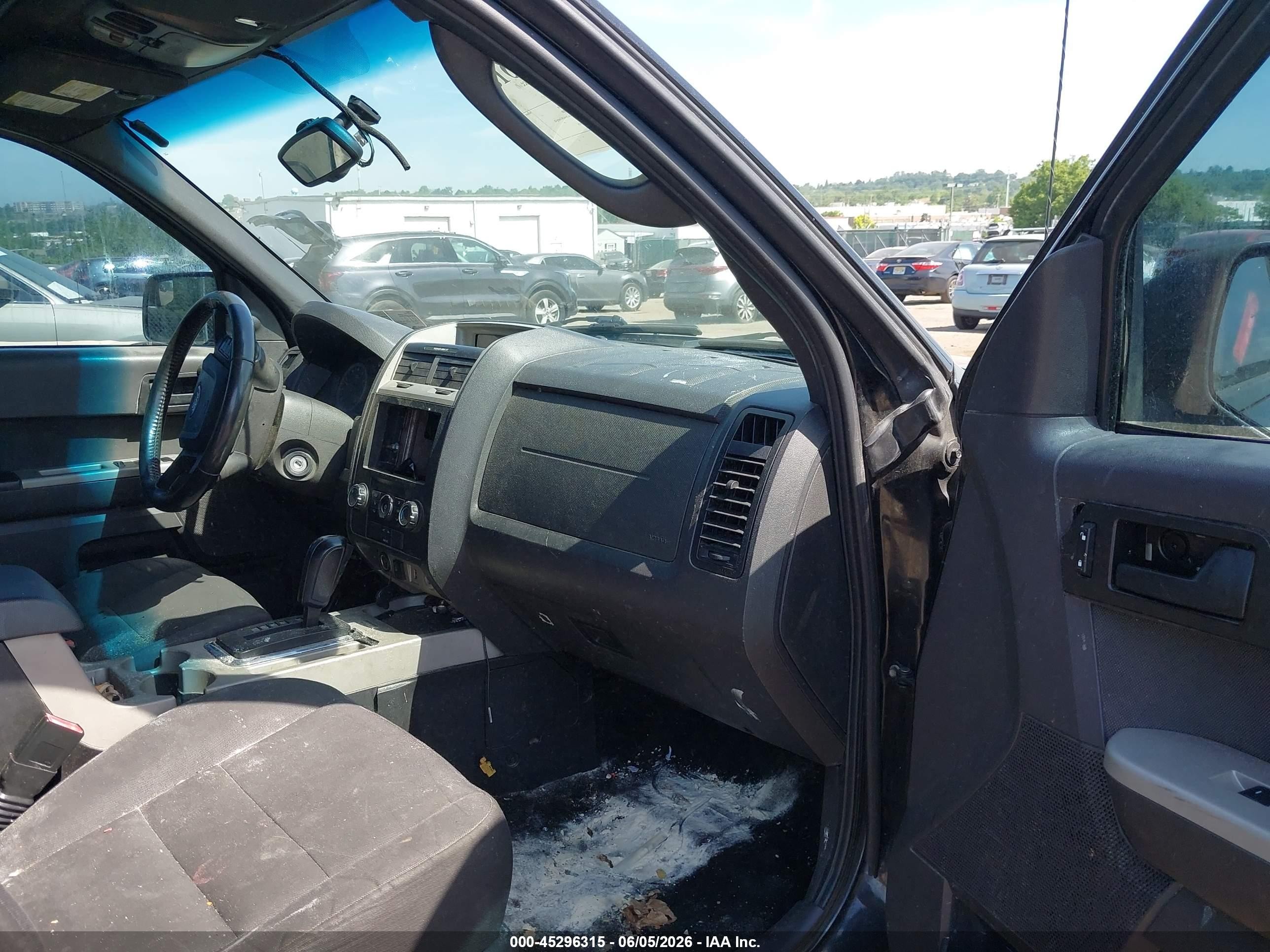 2011 Ford Escape Xlt Черный vin: 1FMCU0DG9BKC01651