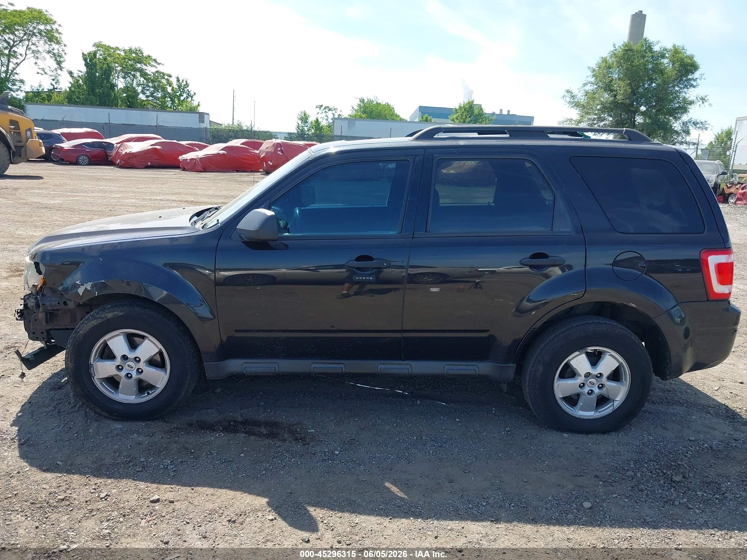 2011 Ford Escape Xlt Черный vin: 1FMCU0DG9BKC01651