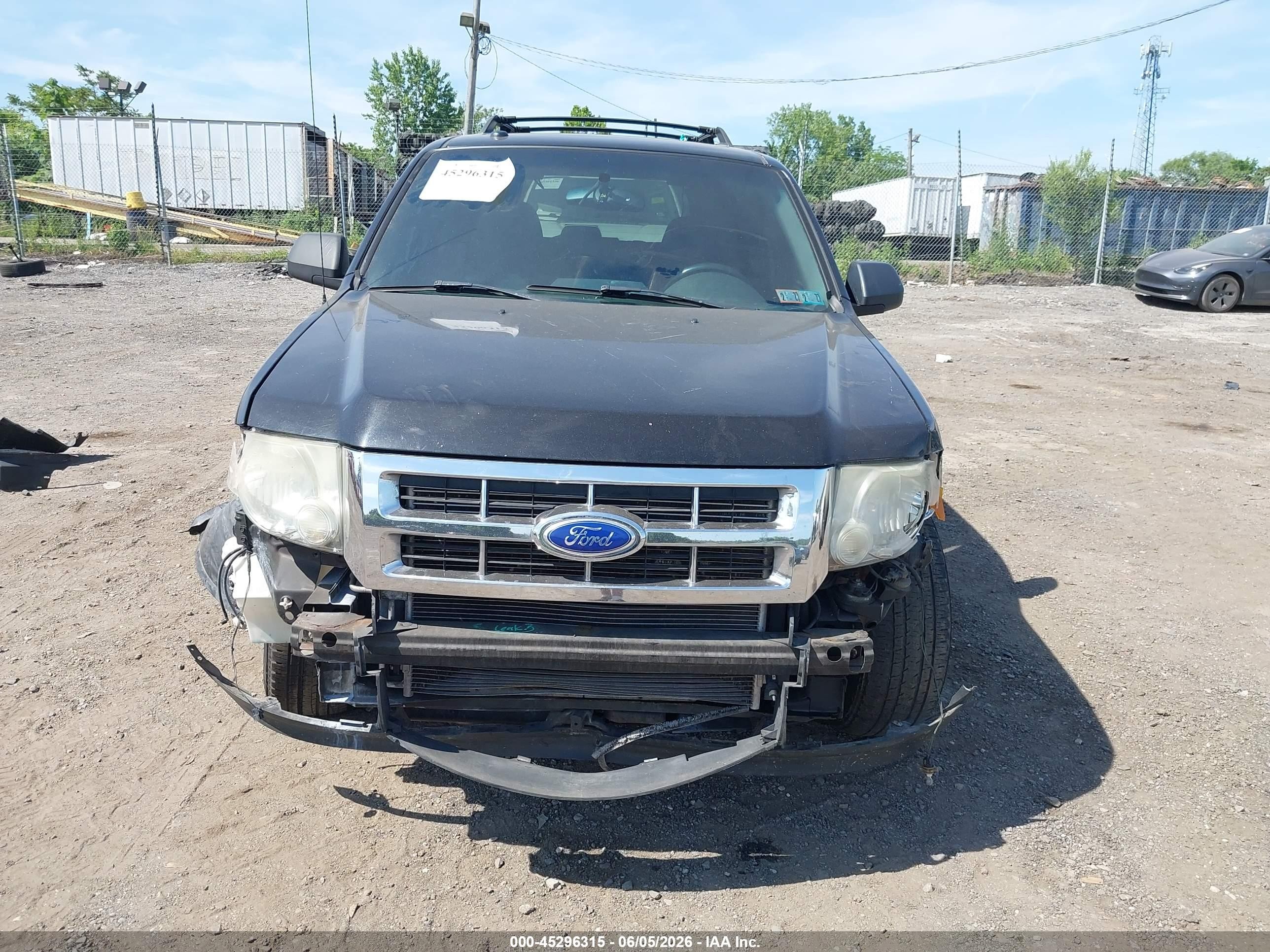 2011 Ford Escape Xlt Черный vin: 1FMCU0DG9BKC01651