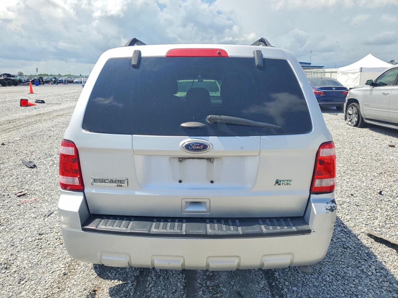 2011 Ford Escape Xlt Серебряный vin: 1FMCU0DG9BKC29644