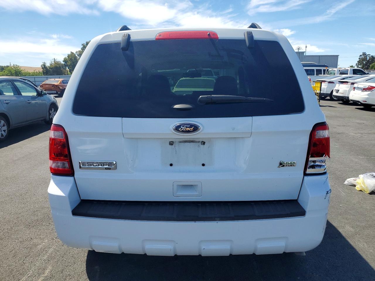 2012 Ford Escape Xlt White vin: 1FMCU0DG9CKB06170