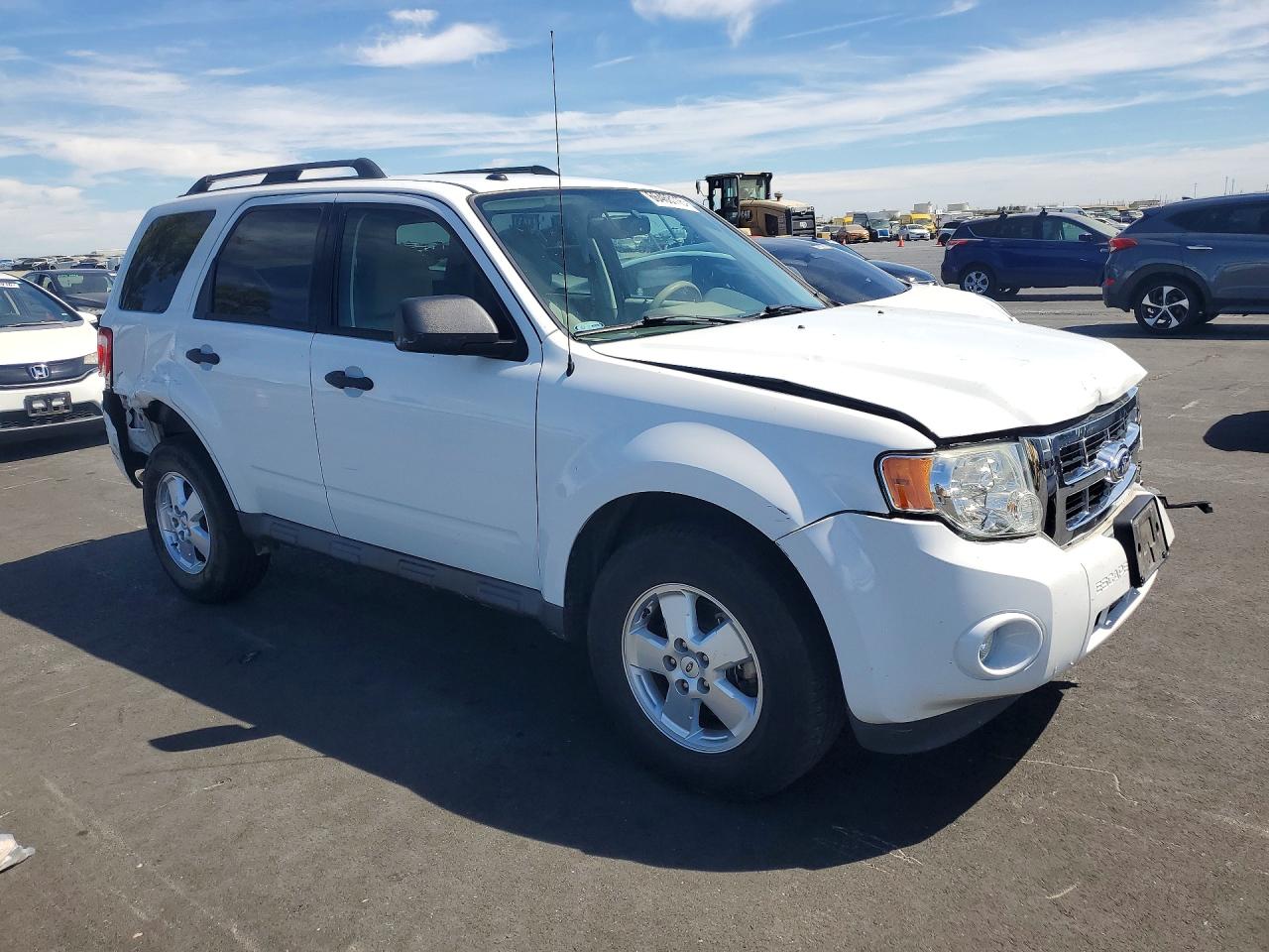 2012 Ford Escape Xlt White vin: 1FMCU0DG9CKB06170