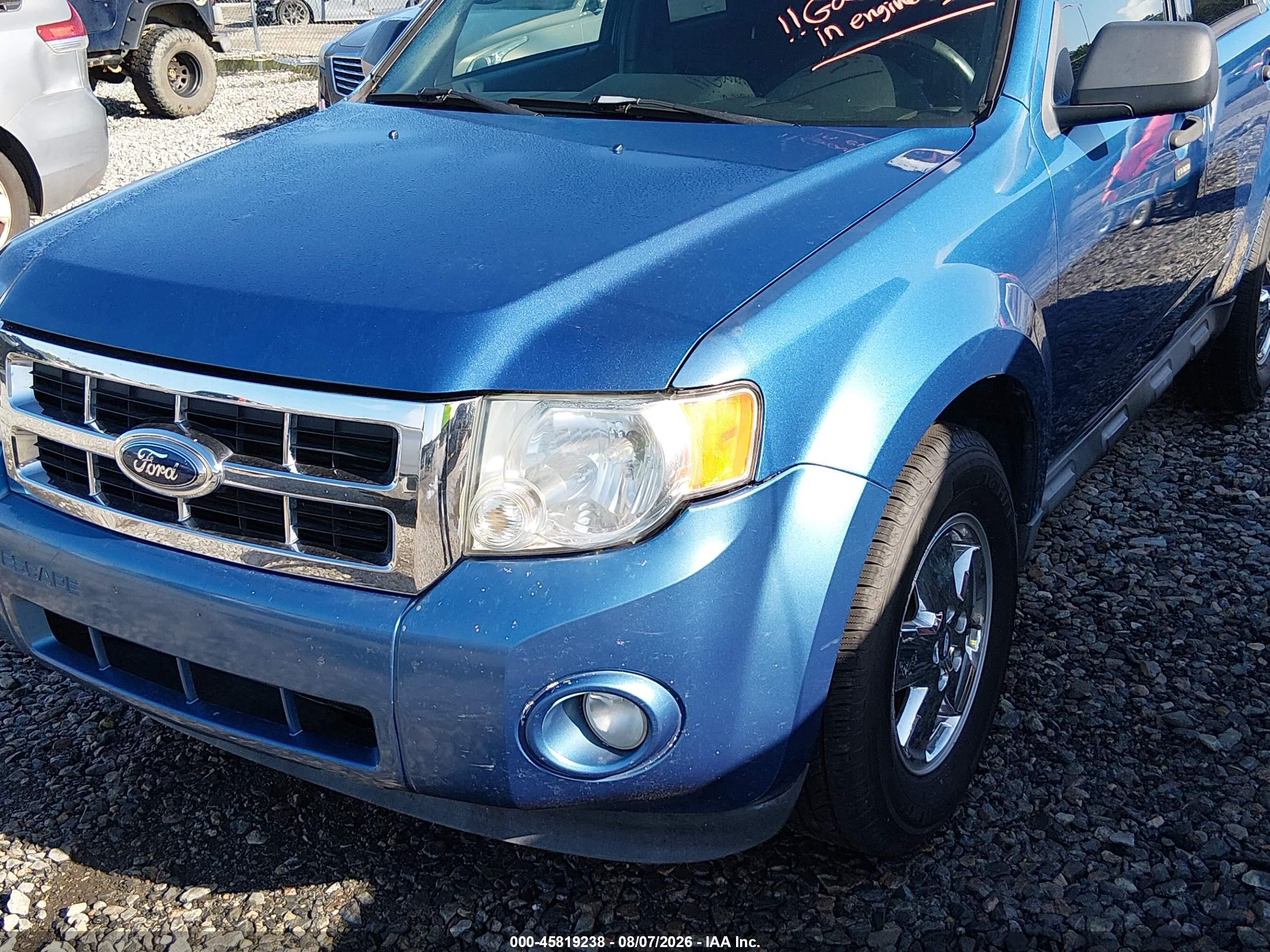 2010 Ford Escape Xlt Синий vin: 1FMCU0DGXAKA14949