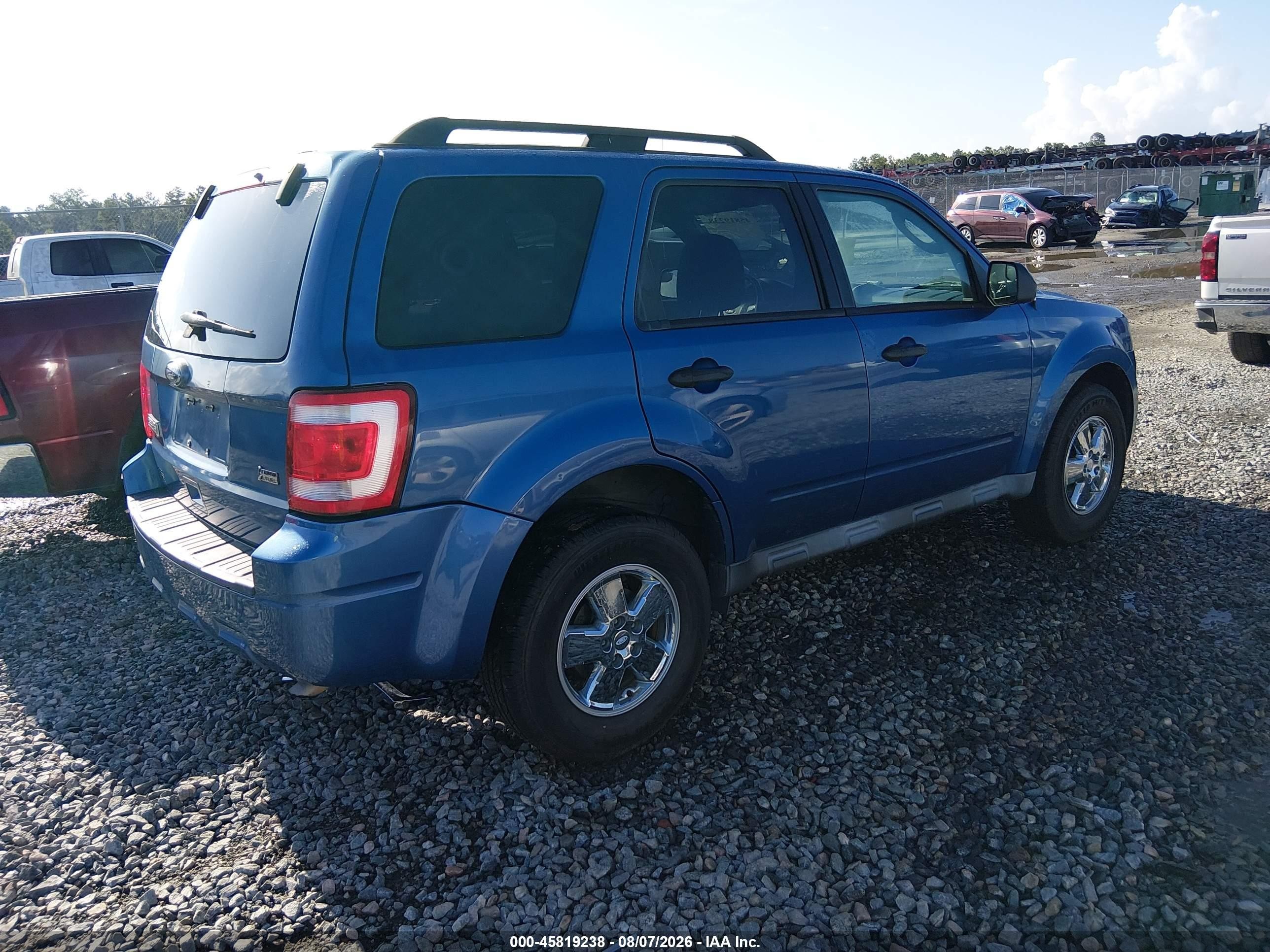 2010 Ford Escape Xlt Синий vin: 1FMCU0DGXAKA14949