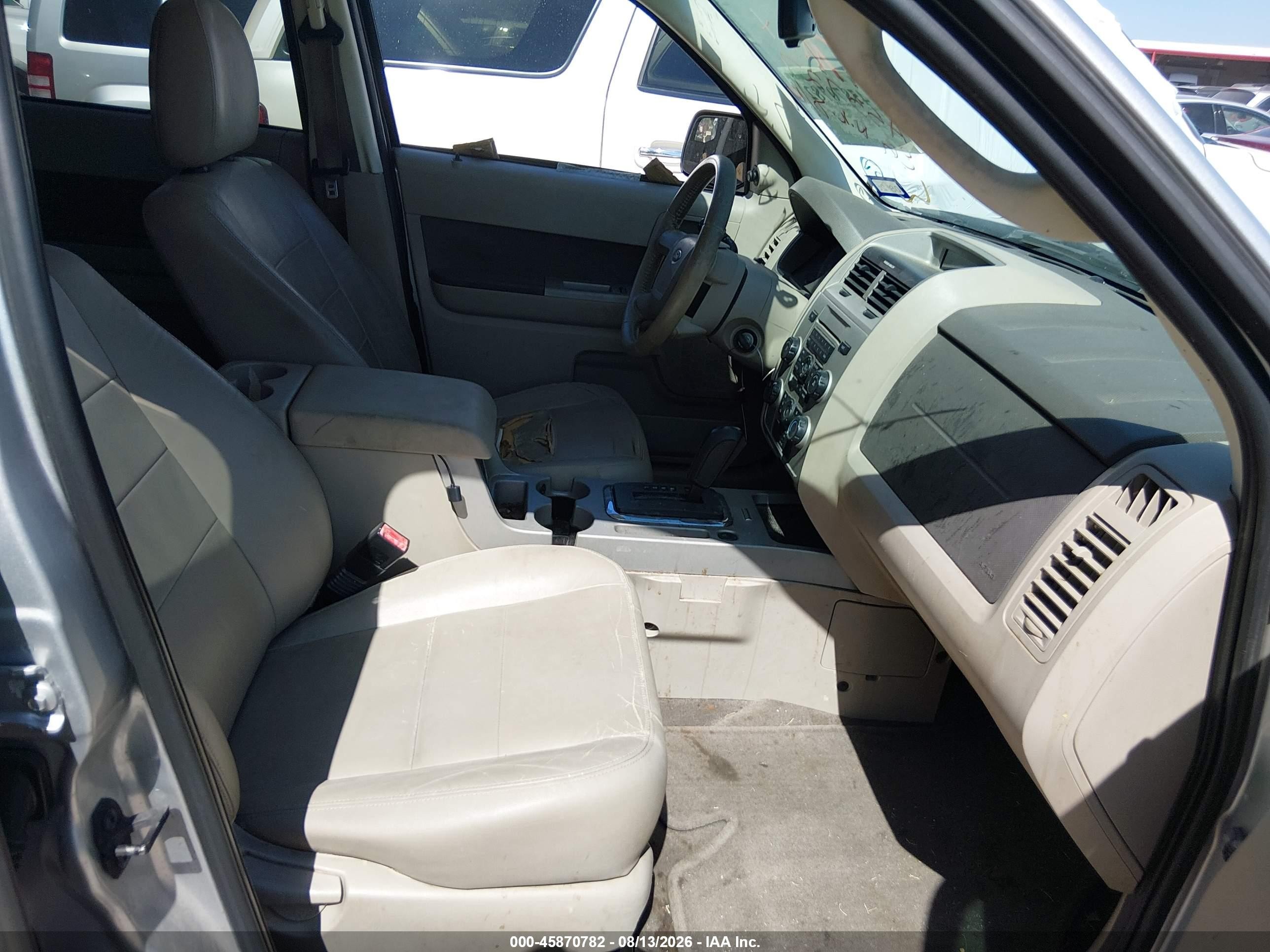 2010 Ford Escape Xlt Silver vin: 1FMCU0DGXAKA55727