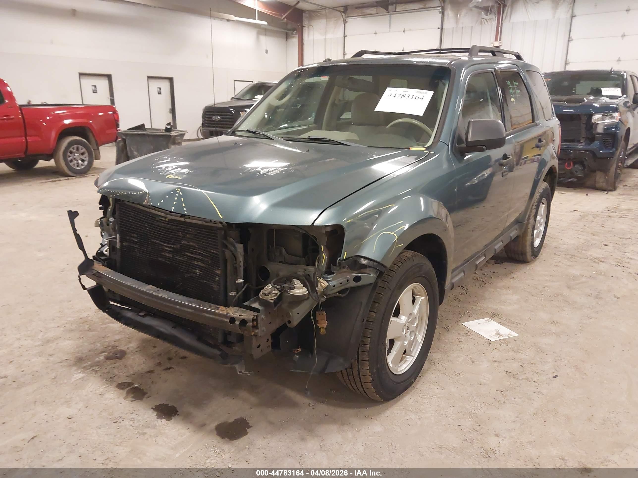 2010 Ford Escape Xlt Blue vin: 1FMCU0DGXAKD22543