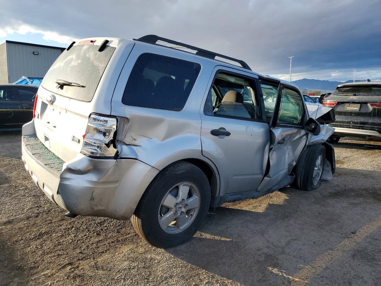 2011 Ford Escape Xlt Silver vin: 1FMCU0DGXBKA60458
