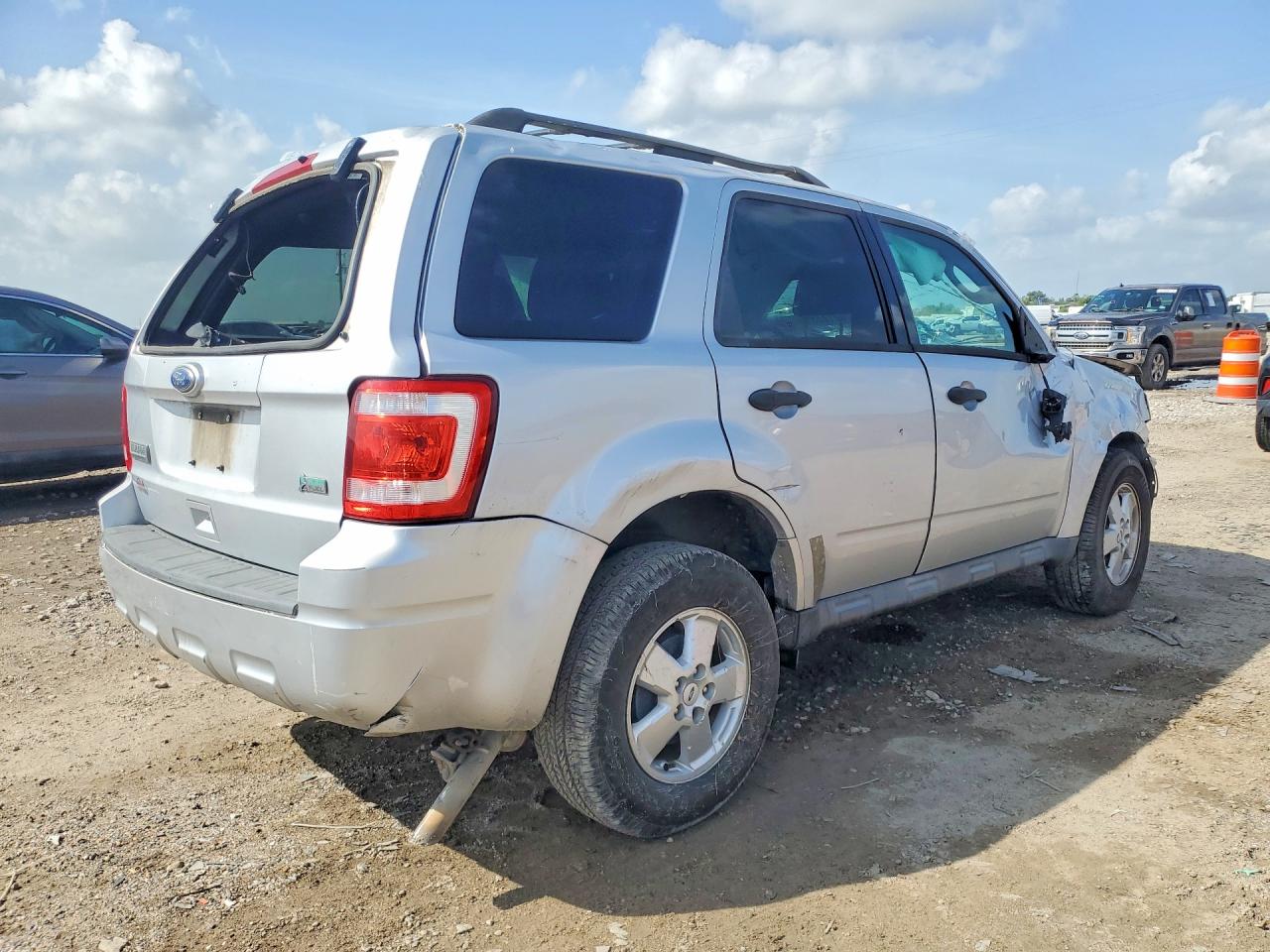 2011 Ford Escape Xlt Silver vin: 1FMCU0DGXBKB59121