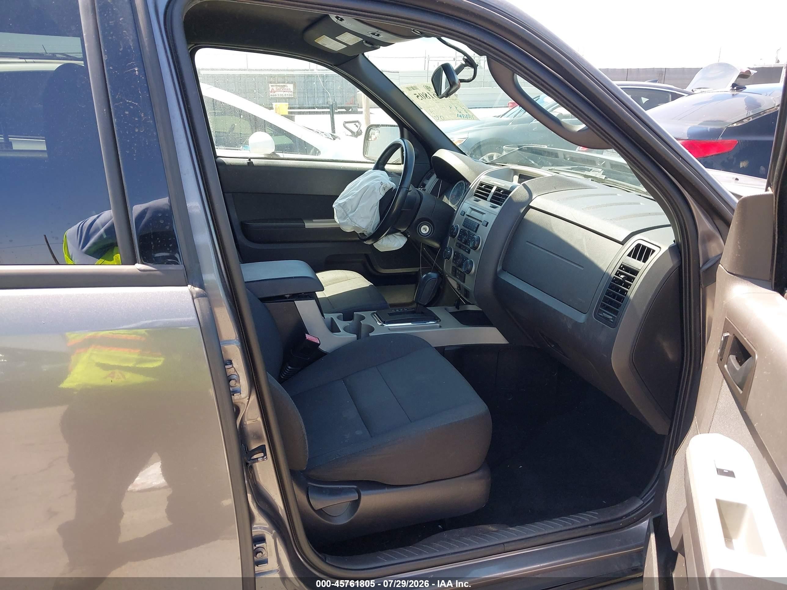 2011 Ford Escape Xlt Gray vin: 1FMCU0DGXBKB84830
