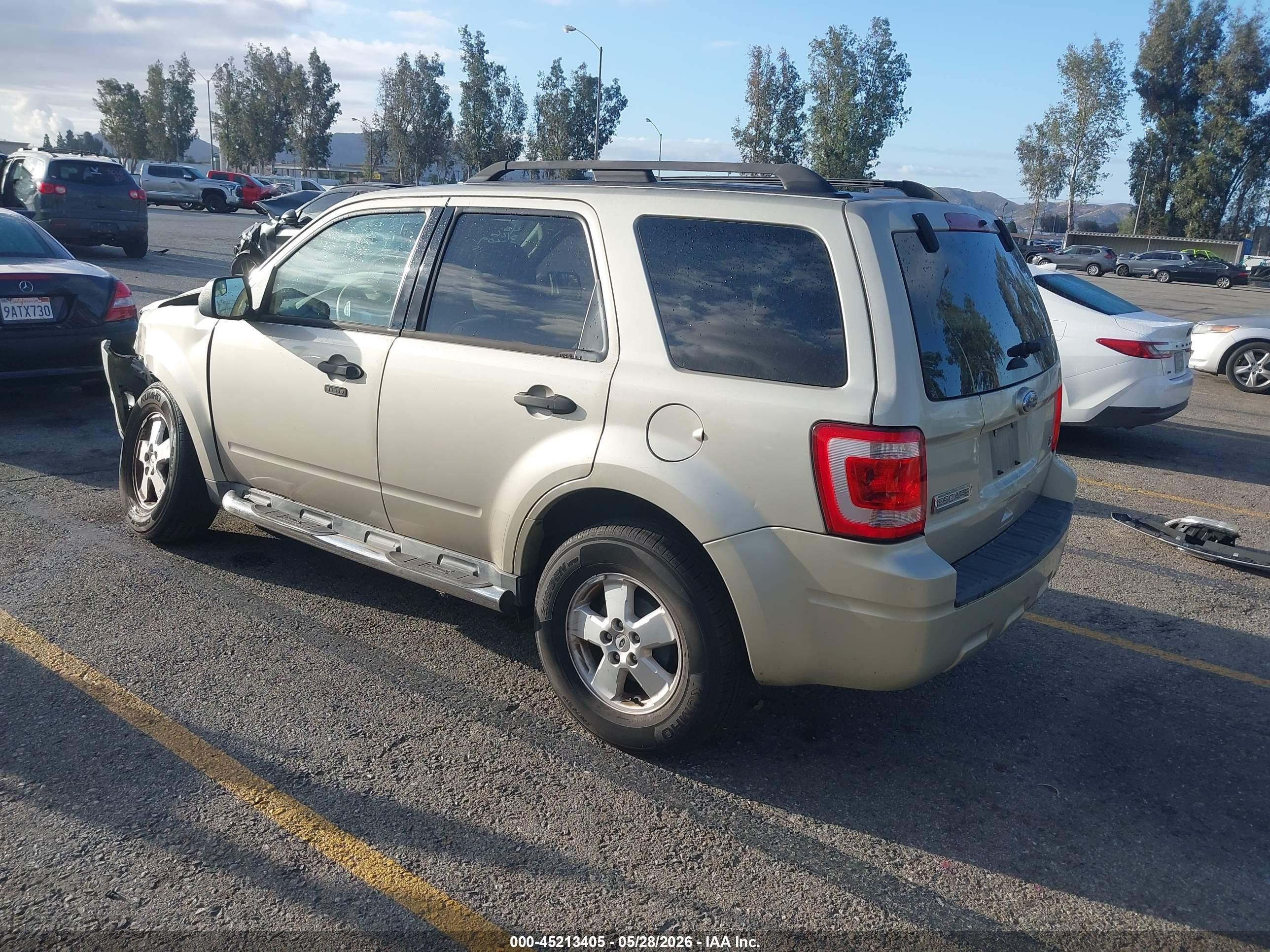 2012 Ford Escape Xlt Бежевый vin: 1FMCU0DGXCKB57905