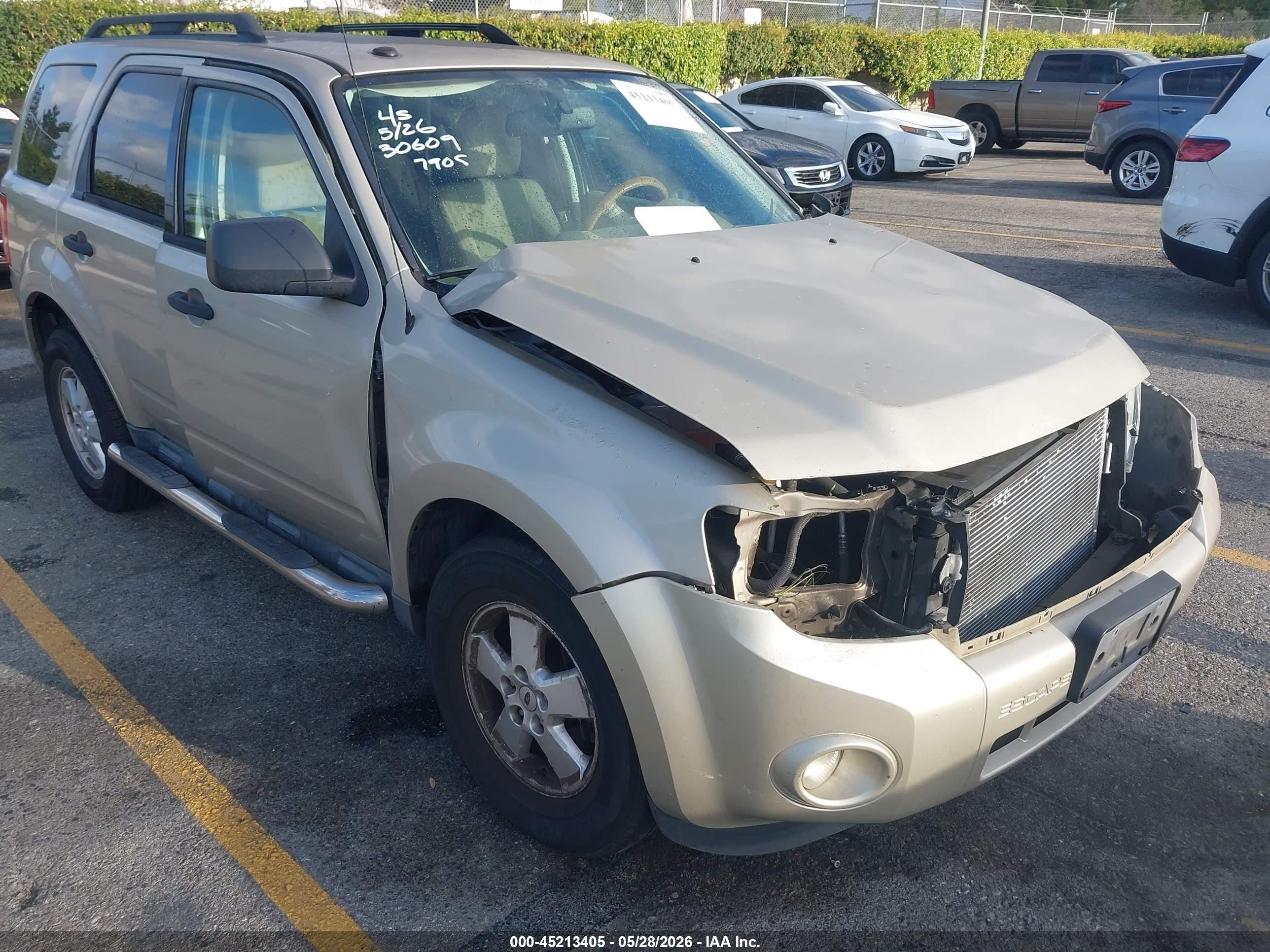2012 Ford Escape Xlt Бежевый vin: 1FMCU0DGXCKB57905