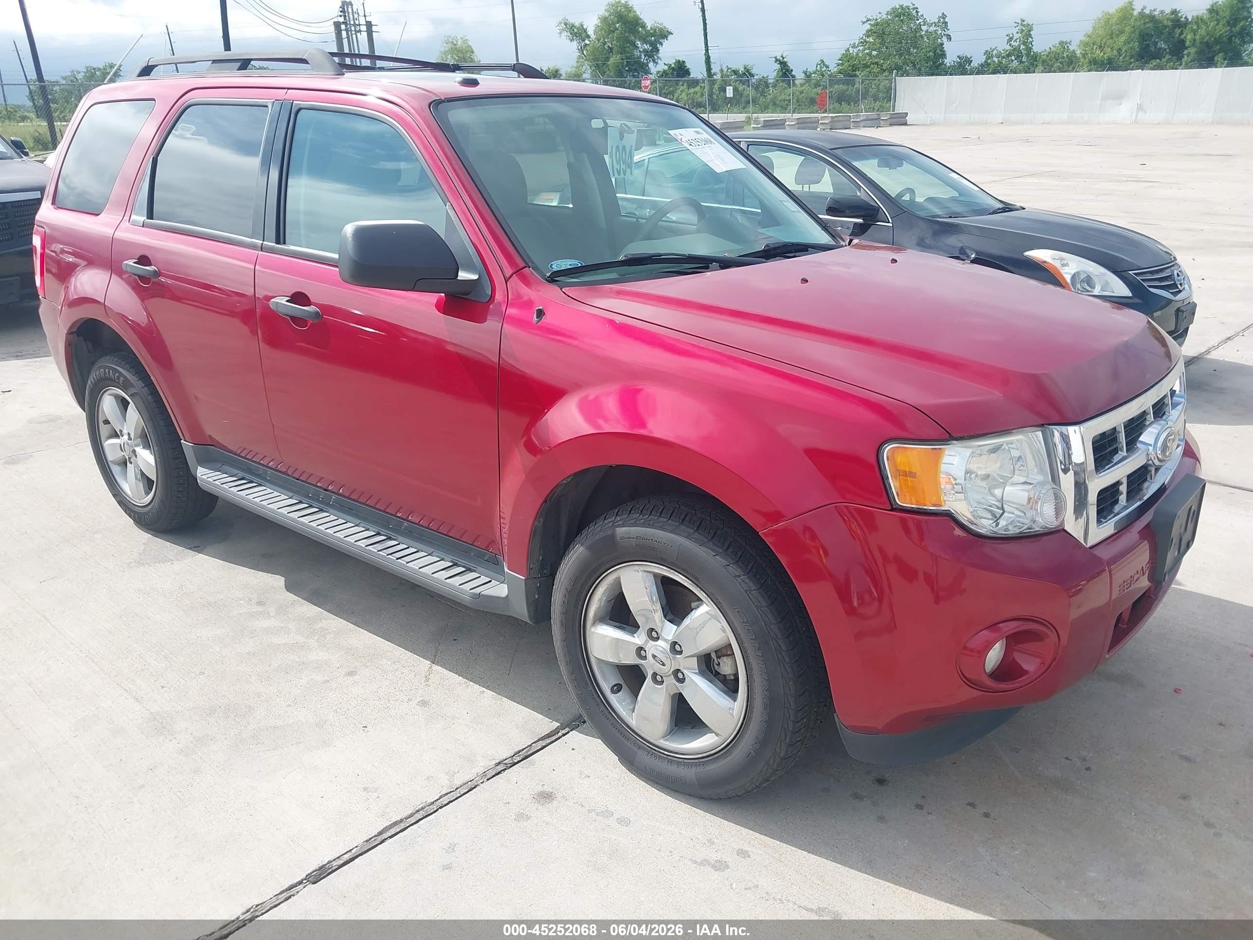 2012 Ford Escape Xlt Red vin: 1FMCU0DGXCKC65327