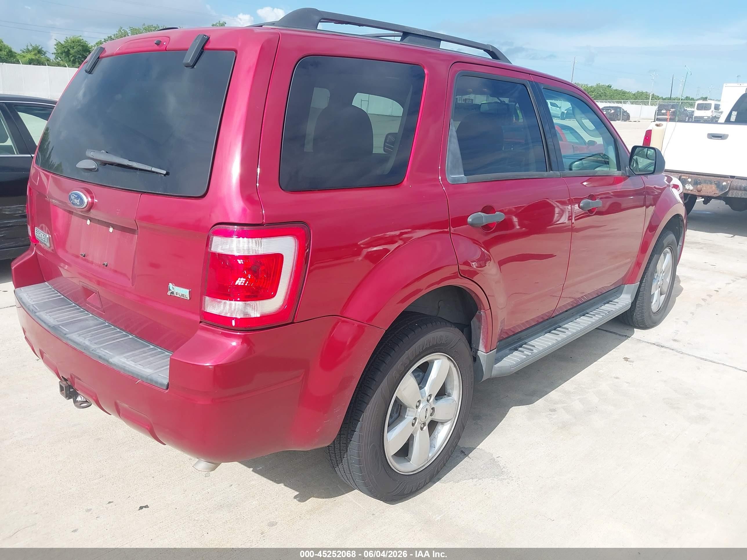 2012 Ford Escape Xlt Red vin: 1FMCU0DGXCKC65327