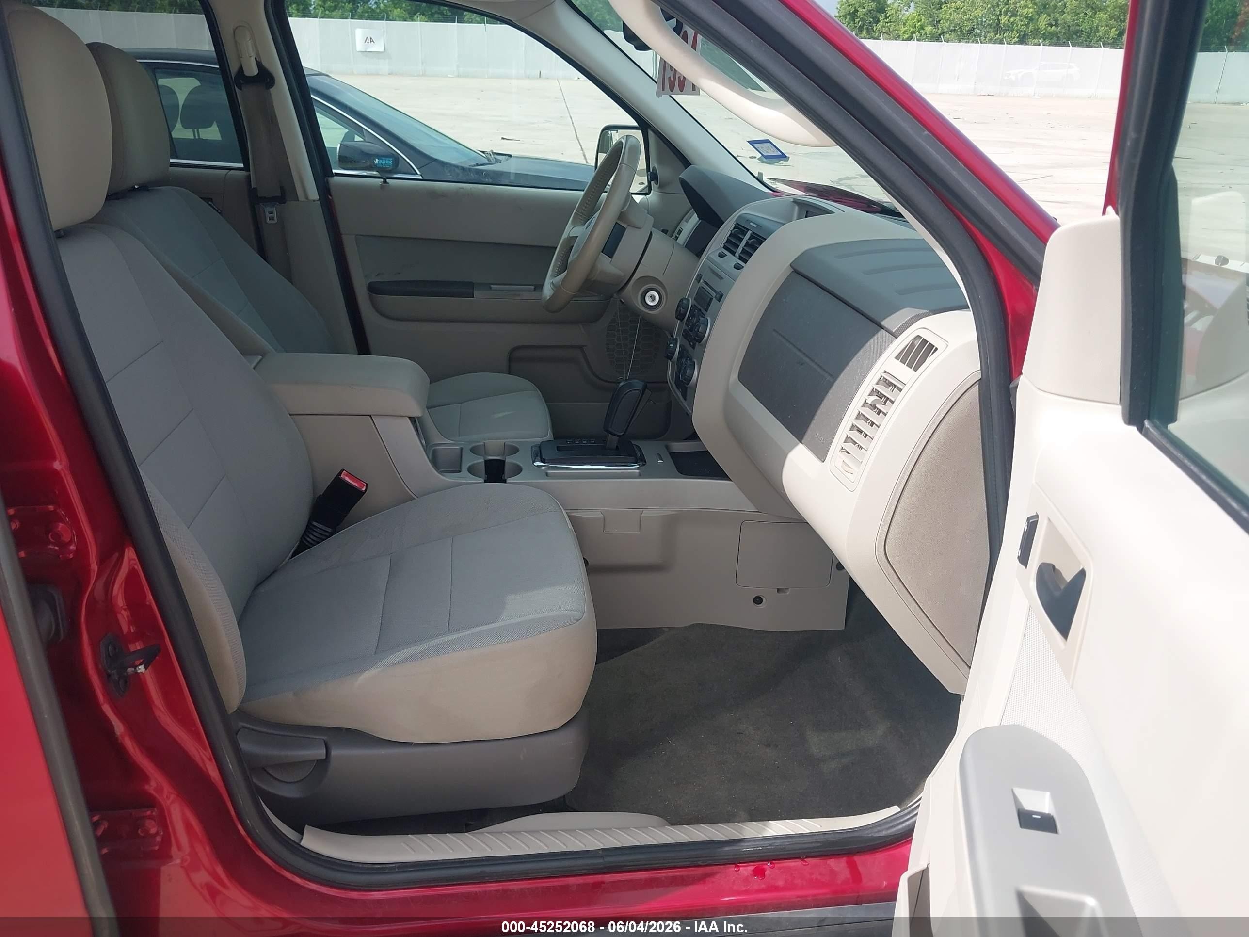 2012 Ford Escape Xlt Red vin: 1FMCU0DGXCKC65327