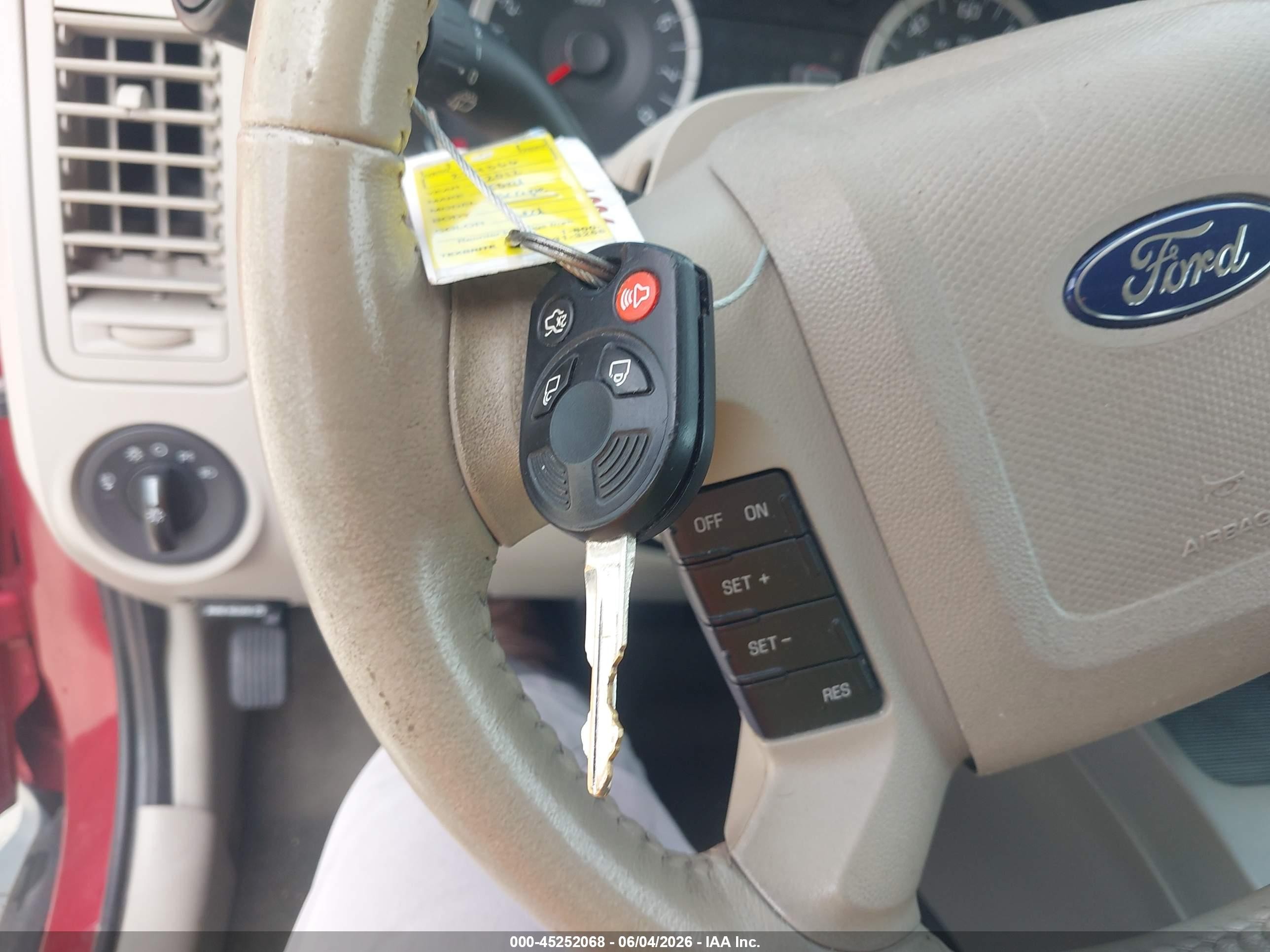 2012 Ford Escape Xlt Red vin: 1FMCU0DGXCKC65327