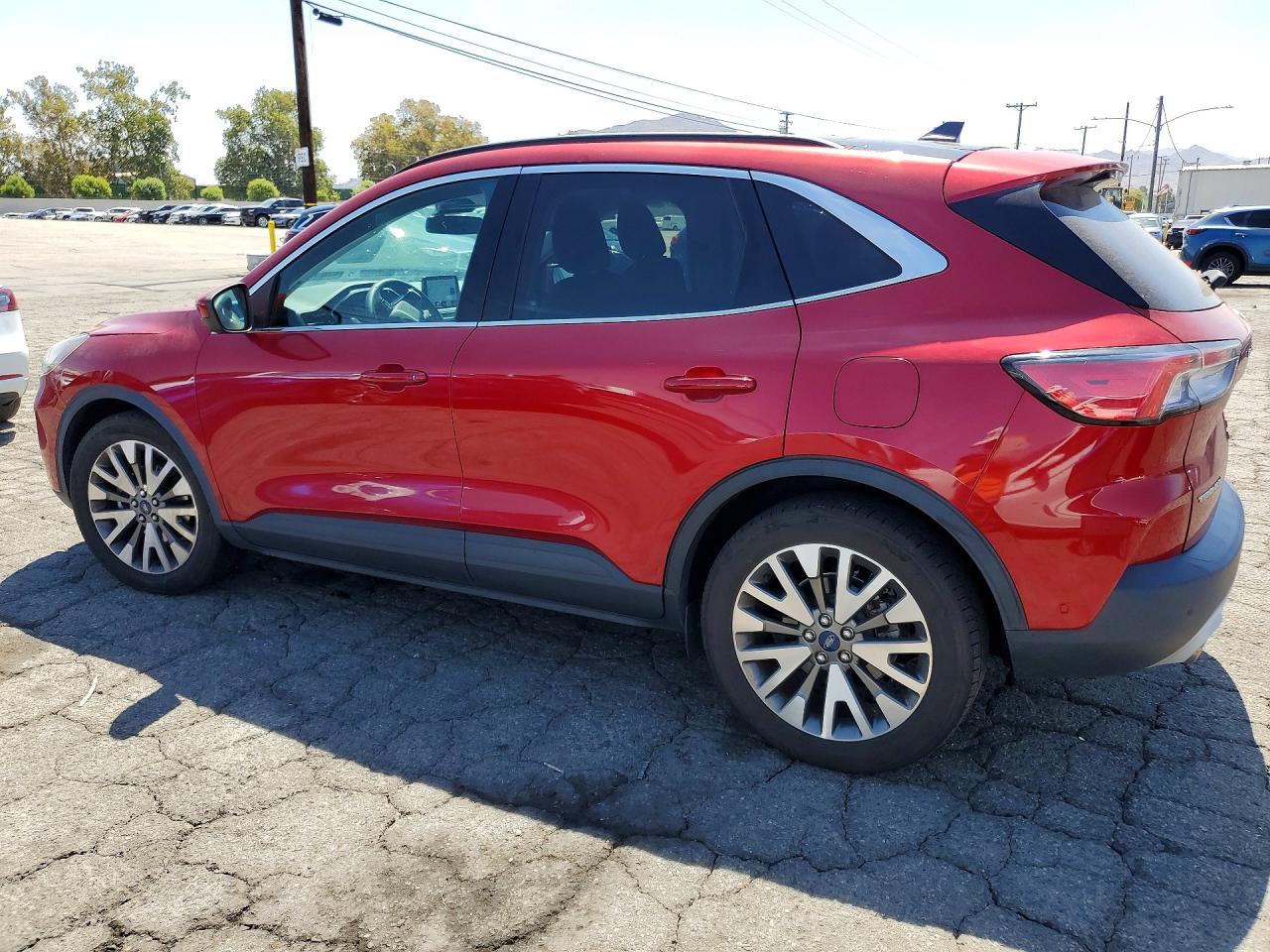 2021 Ford Escape Titanium Red vin: 1FMCU0DZ9MUB28113