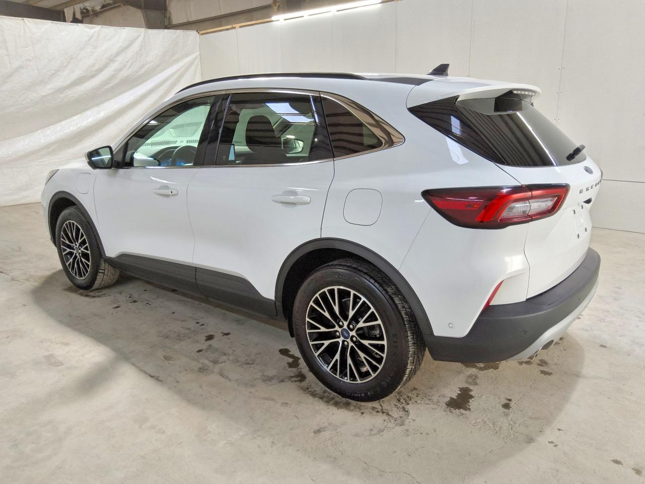 2023 Ford Escape White vin: 1FMCU0E11PUB06264