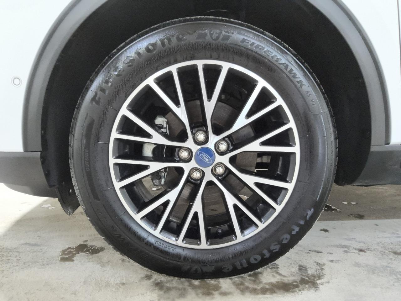 2023 Ford Escape White vin: 1FMCU0E11PUB06264 Damage: Left Front Wheel, Curb Rash, 1 To 2 Inches