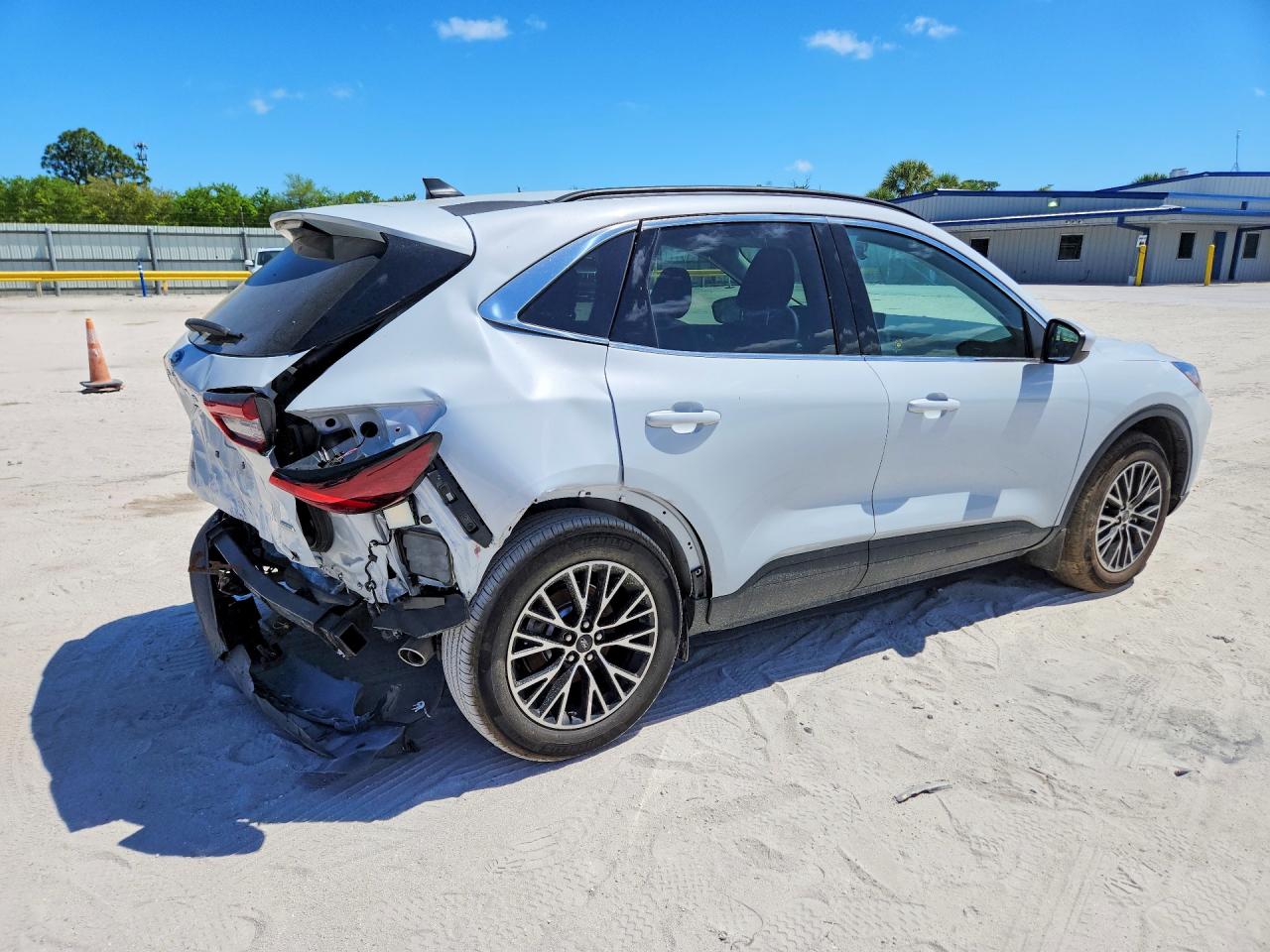2025 Ford Escape Gray vin: 1FMCU0E15SUB49840