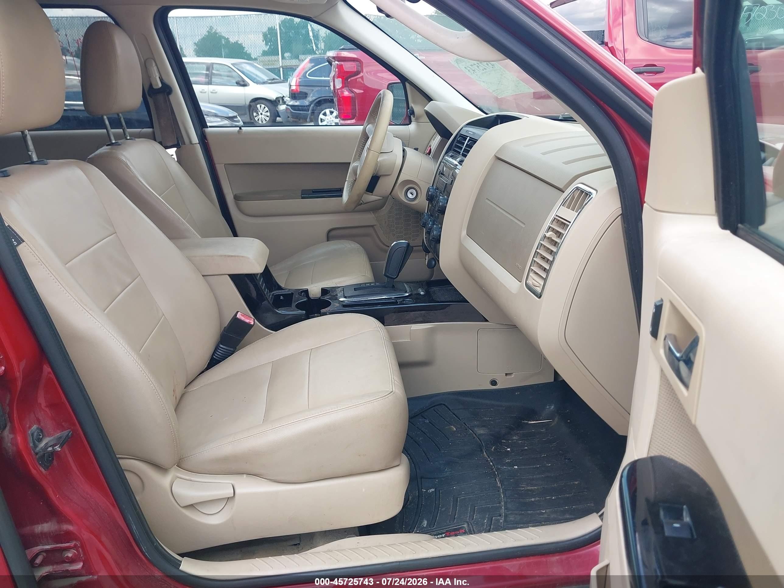 2011 Ford Escape Limited Красный vin: 1FMCU0E70BKA21103