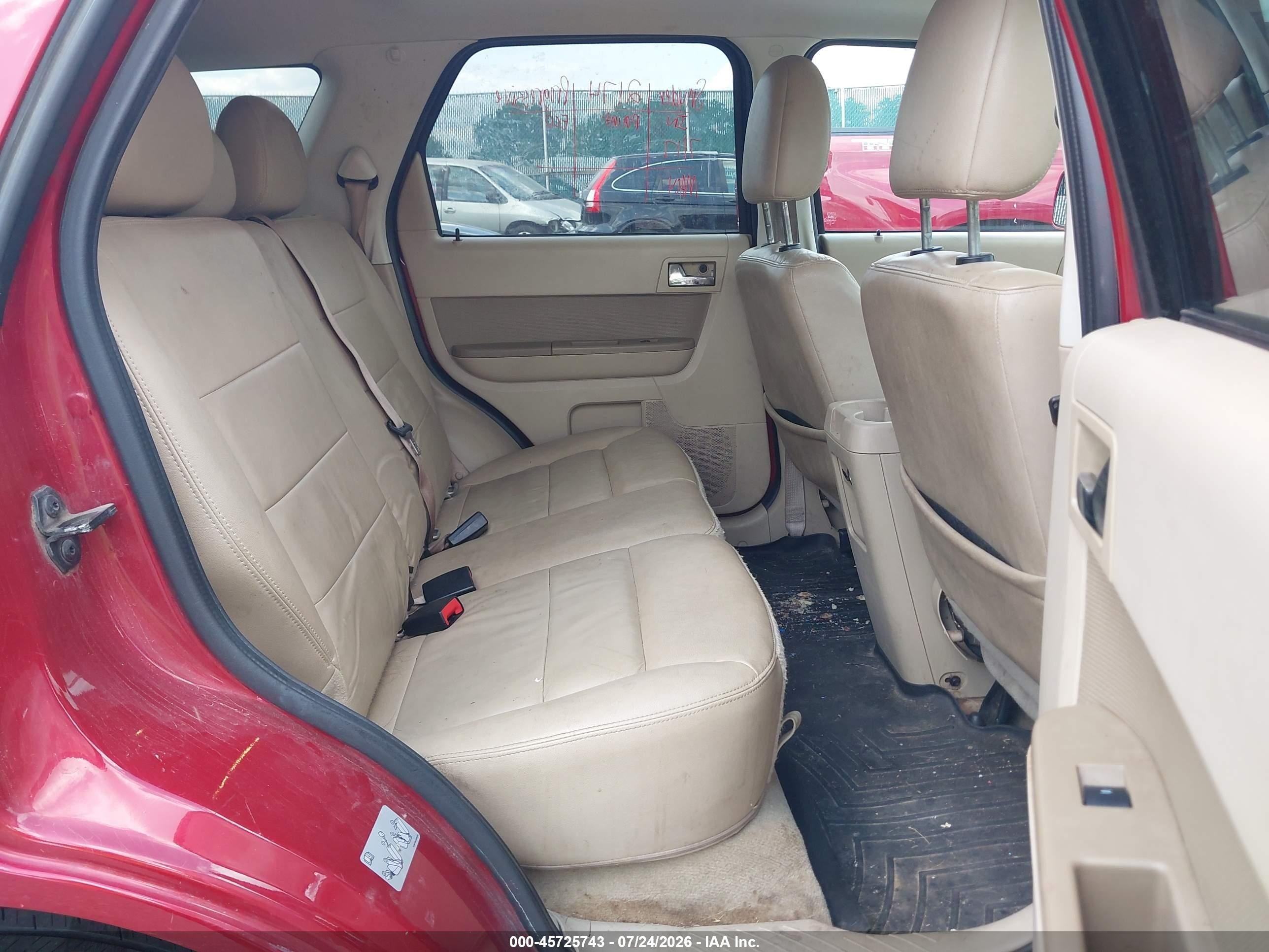 2011 Ford Escape Limited Красный vin: 1FMCU0E70BKA21103