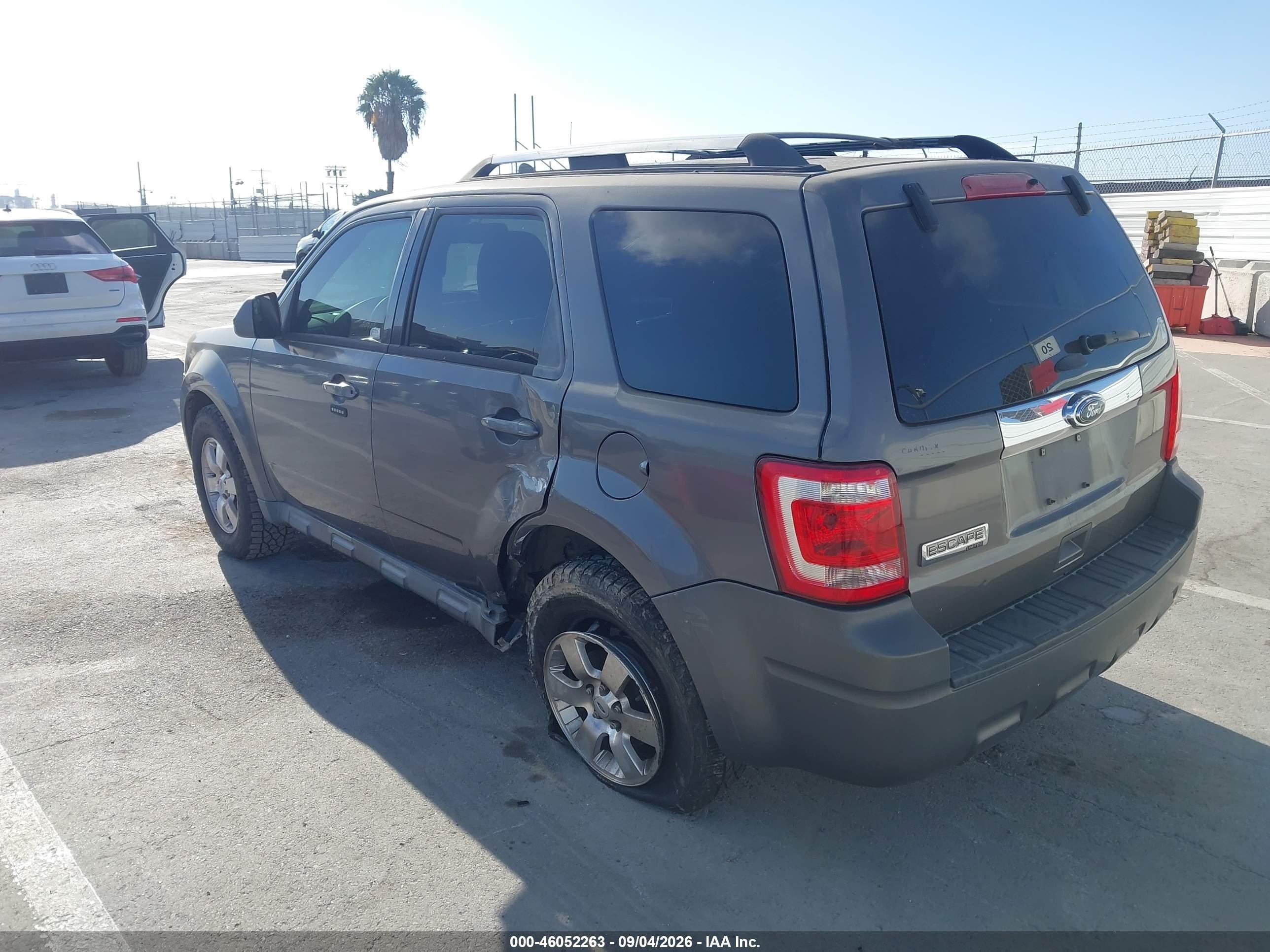2011 Ford Escape Limited Gray vin: 1FMCU0E70BKB00092