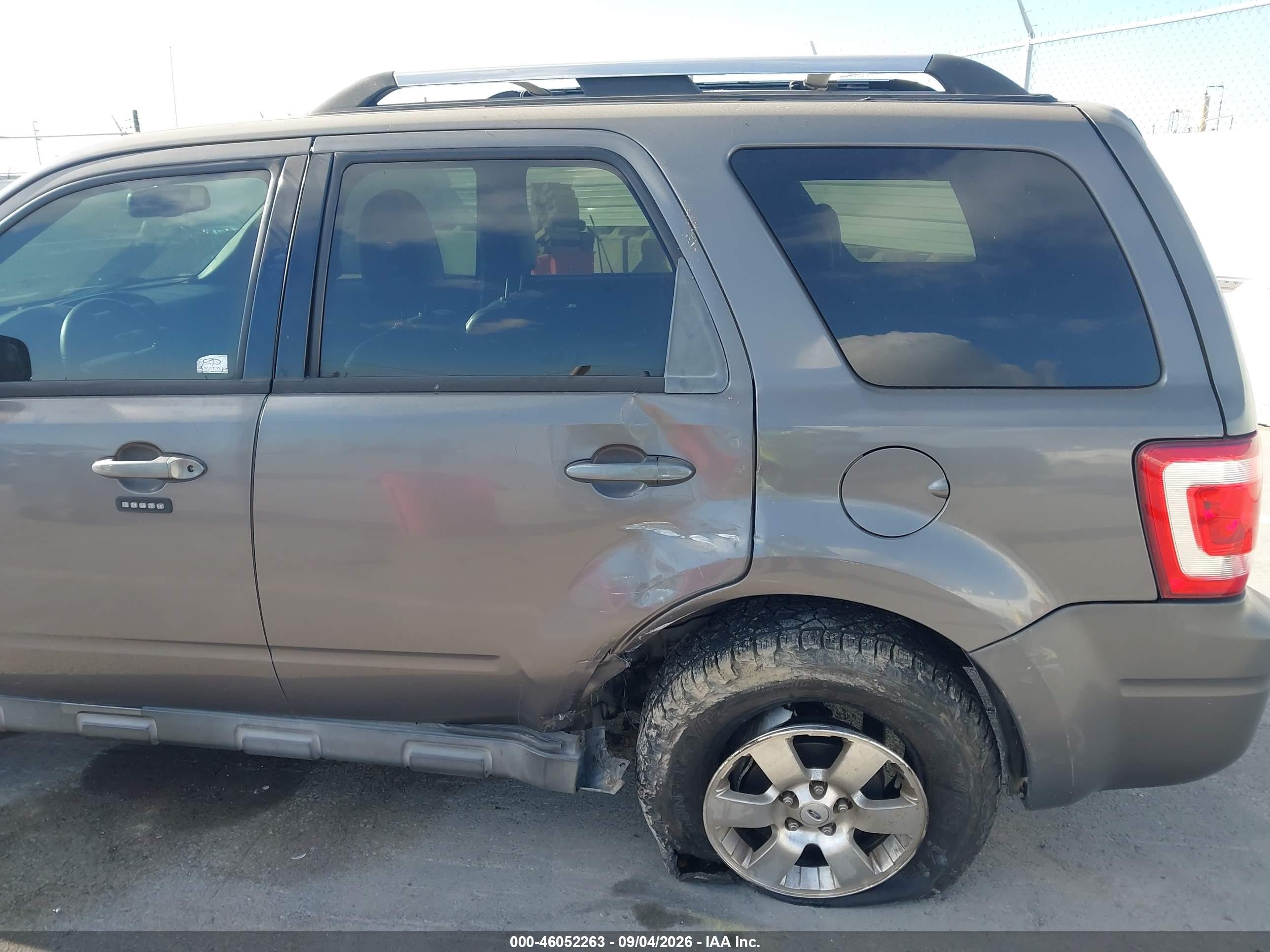 2011 Ford Escape Limited Gray vin: 1FMCU0E70BKB00092