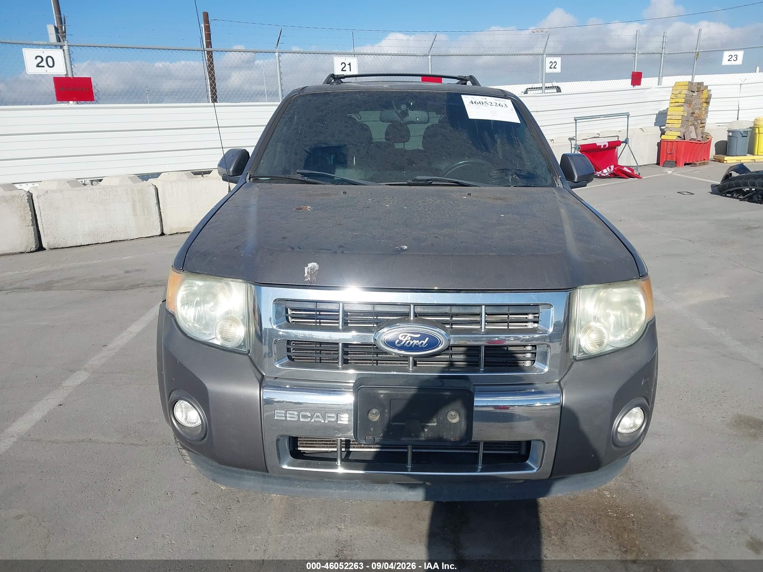 2011 Ford Escape Limited Gray vin: 1FMCU0E70BKB00092