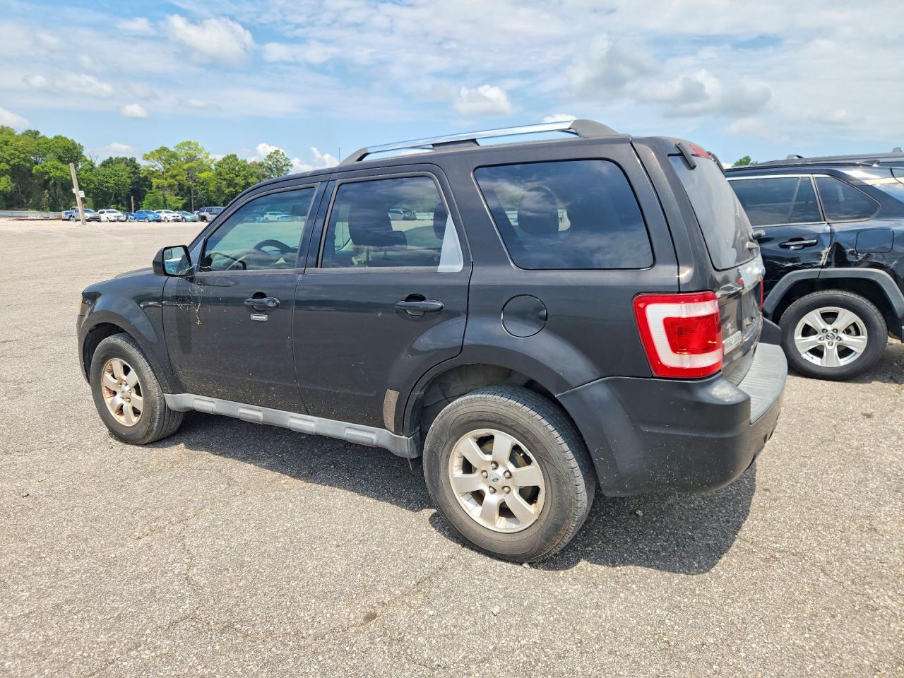 2011 Ford Escape Limited Черный vin: 1FMCU0E70BKB36106