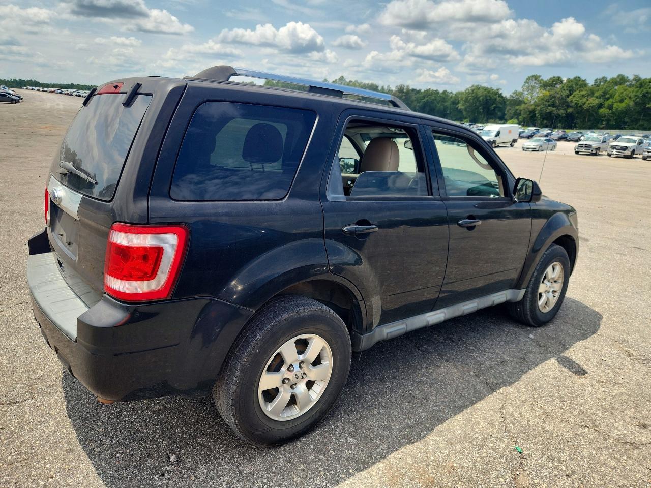 2011 Ford Escape Limited Черный vin: 1FMCU0E70BKB36106