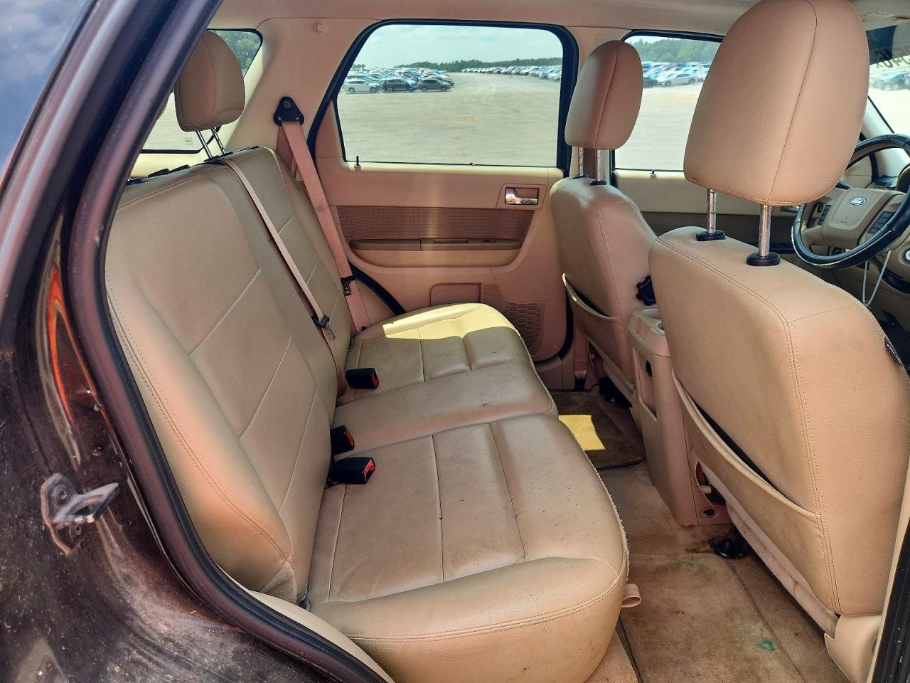 2011 Ford Escape Limited Черный vin: 1FMCU0E70BKB36106