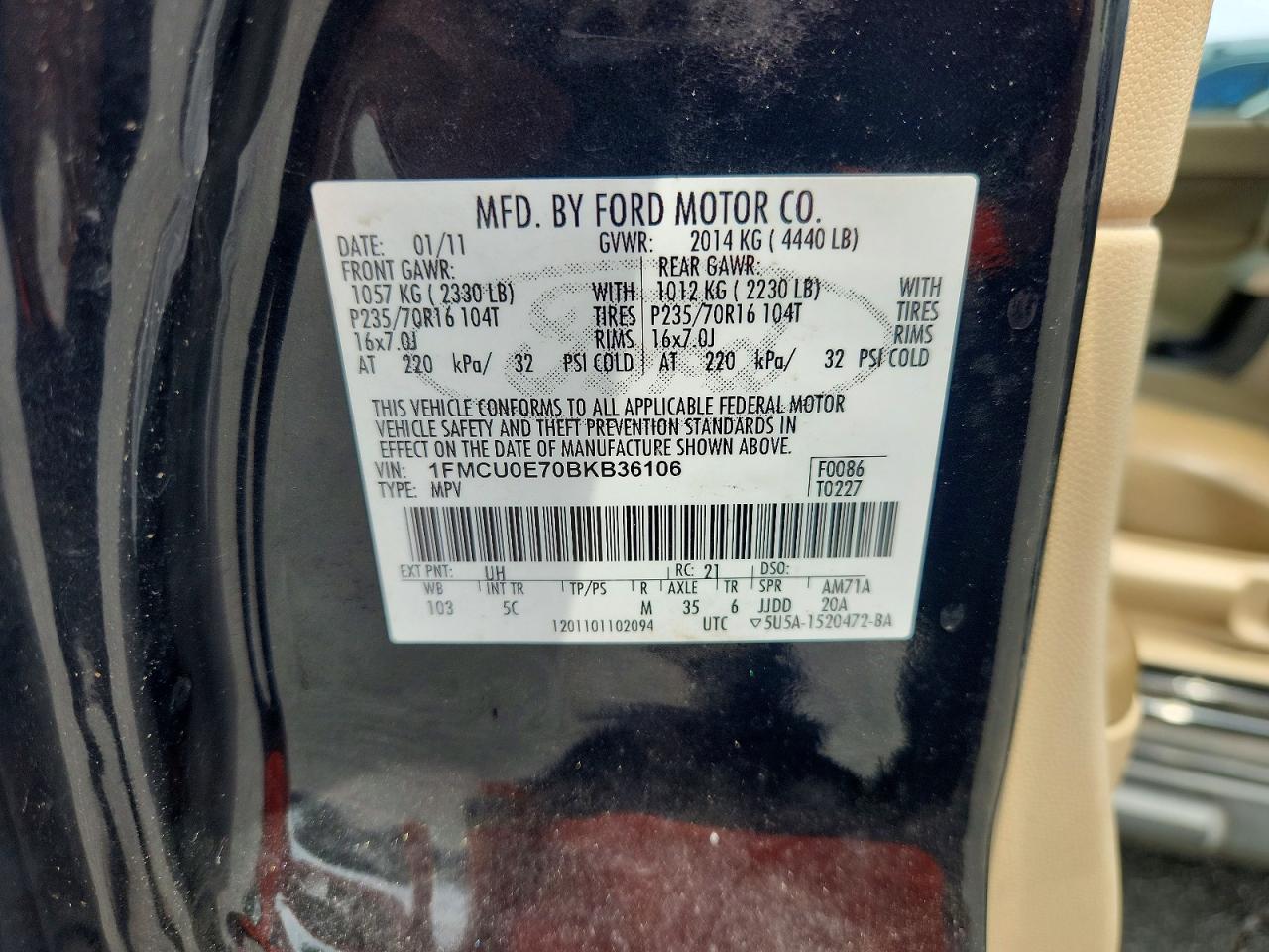 2011 Ford Escape Limited Черный vin: 1FMCU0E70BKB36106