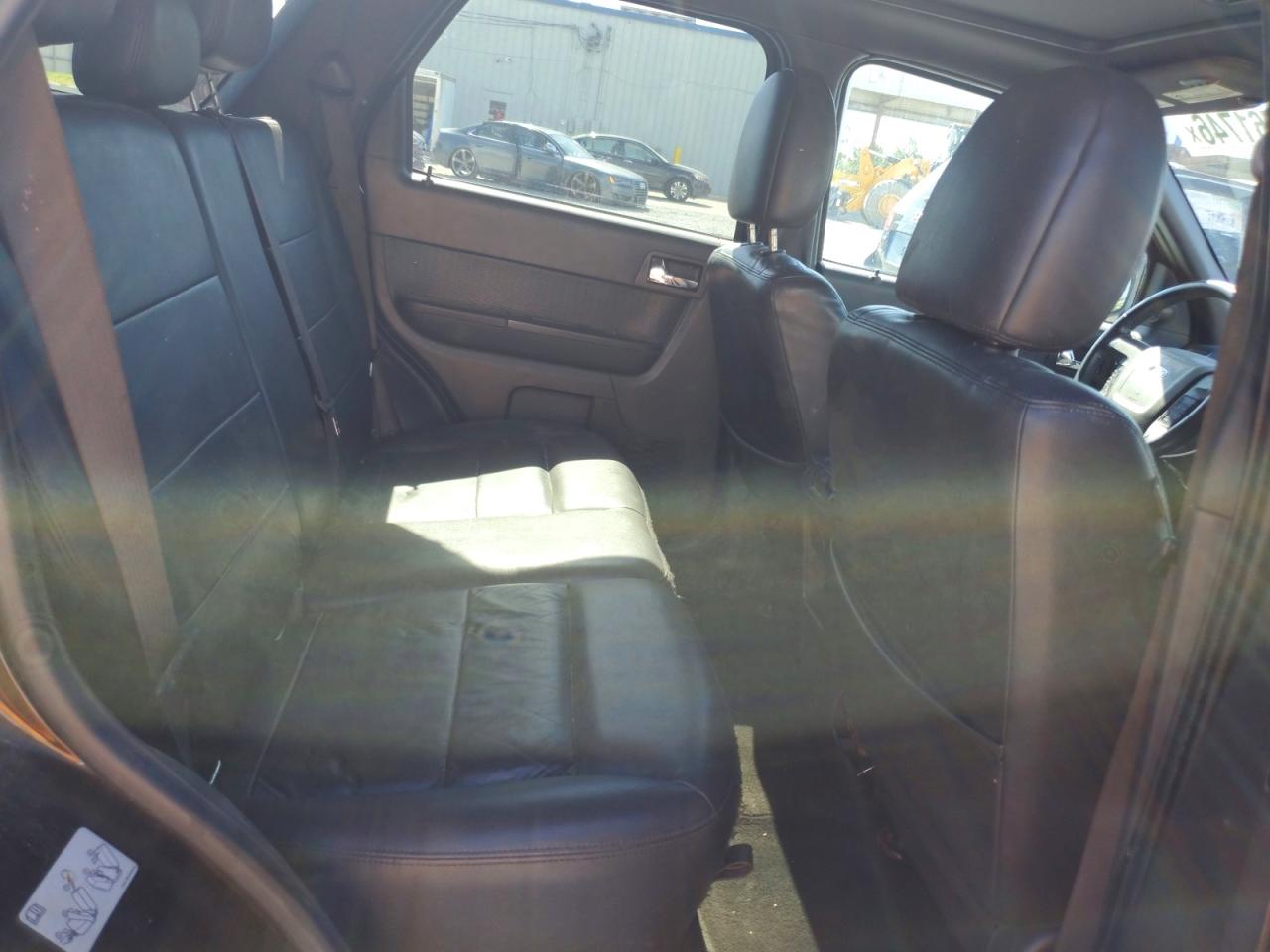 2011 Ford Escape Limited Черный vin: 1FMCU0E71BKB27592
