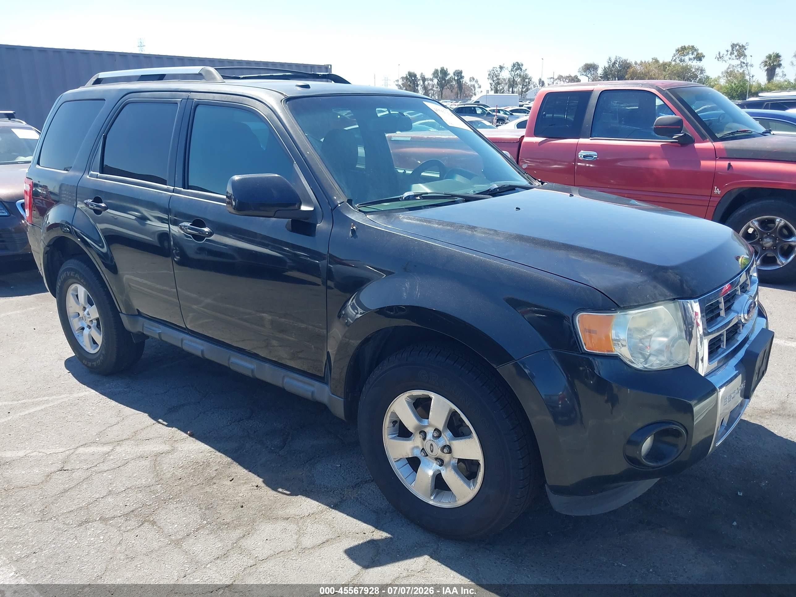 2011 Ford Escape Limited Черный vin: 1FMCU0E71BKB48412