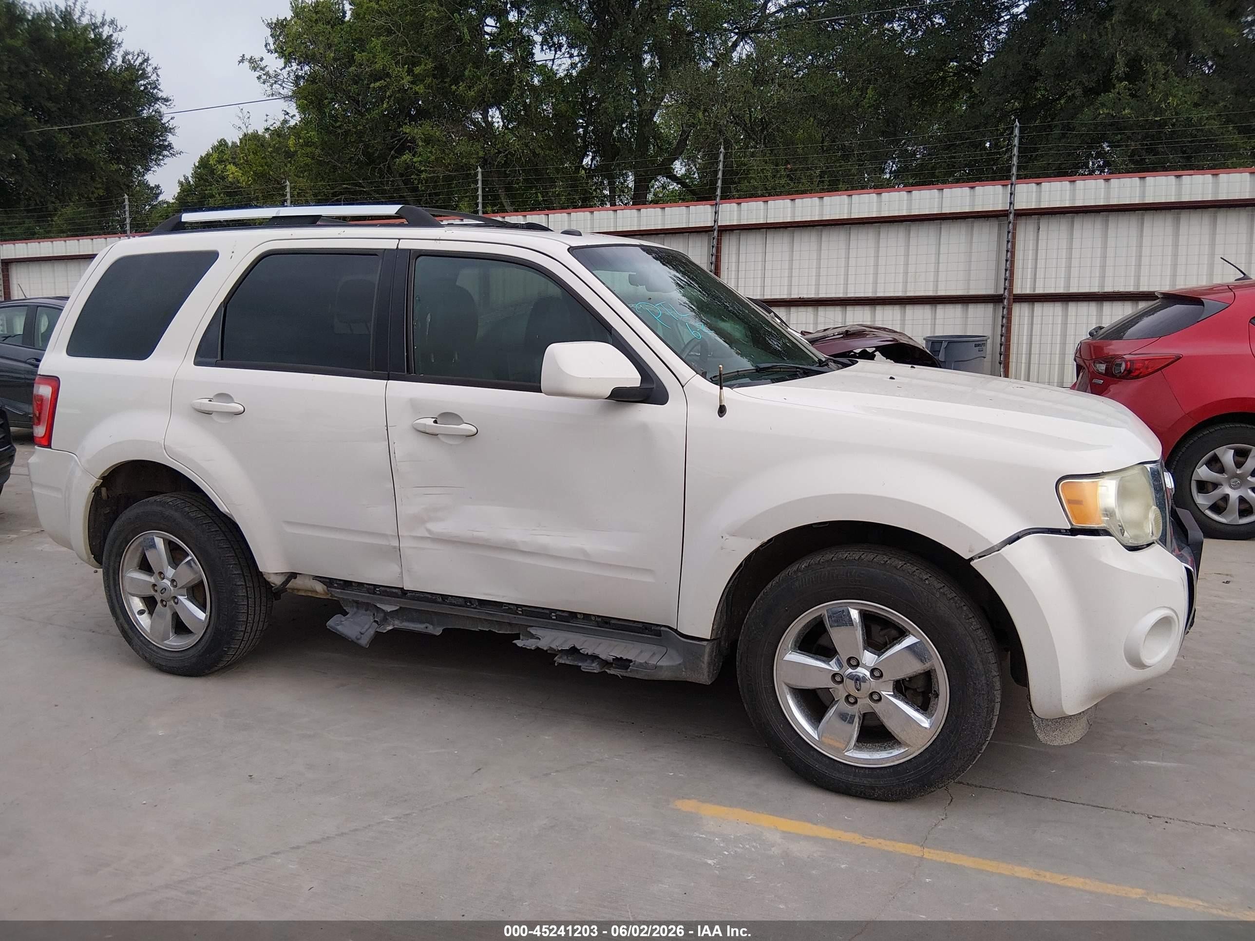 2011 Ford Escape Limited White vin: 1FMCU0E71BKC62684