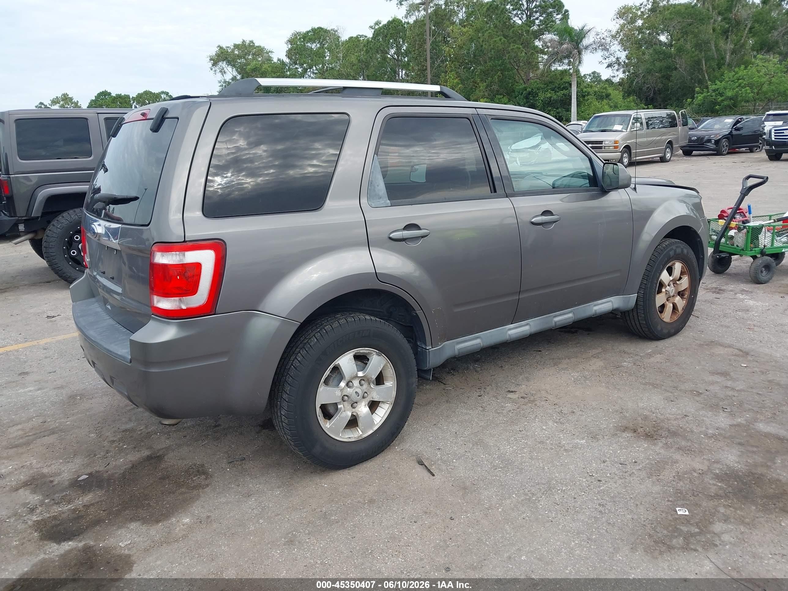 2012 Ford Escape Limited Gray vin: 1FMCU0E71CKC13776