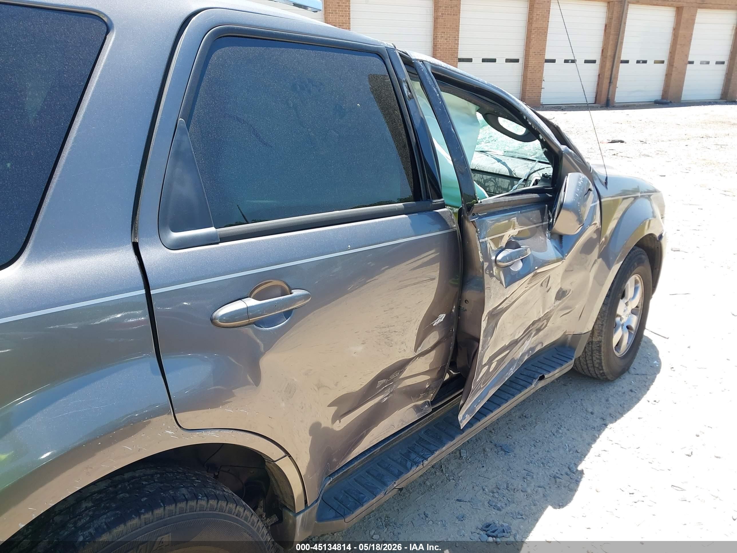 2010 Ford Escape Limited Gray vin: 1FMCU0E72AKC28302
