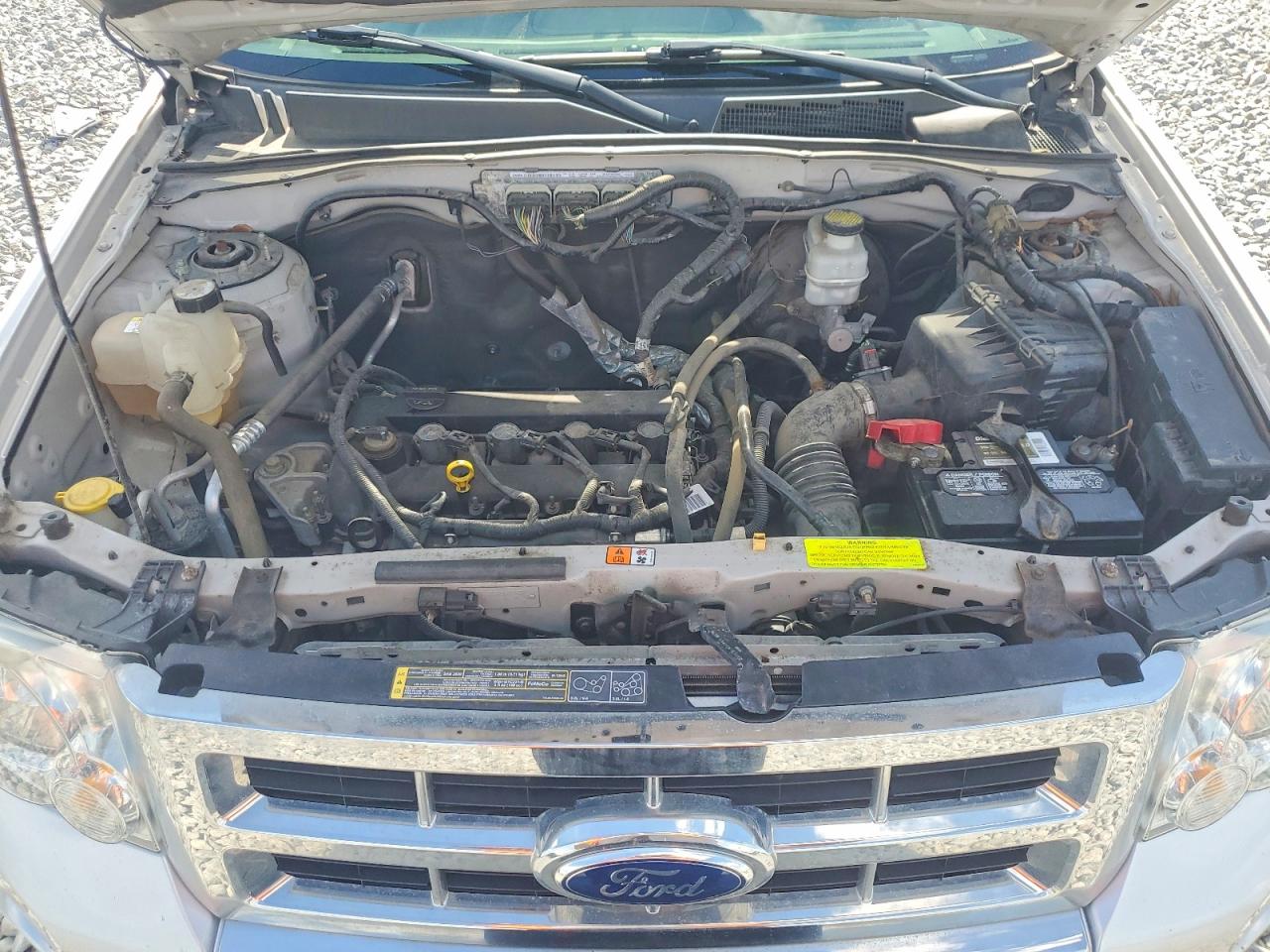 2011 Ford Escape Limited Silver vin: 1FMCU0E72BKA91458