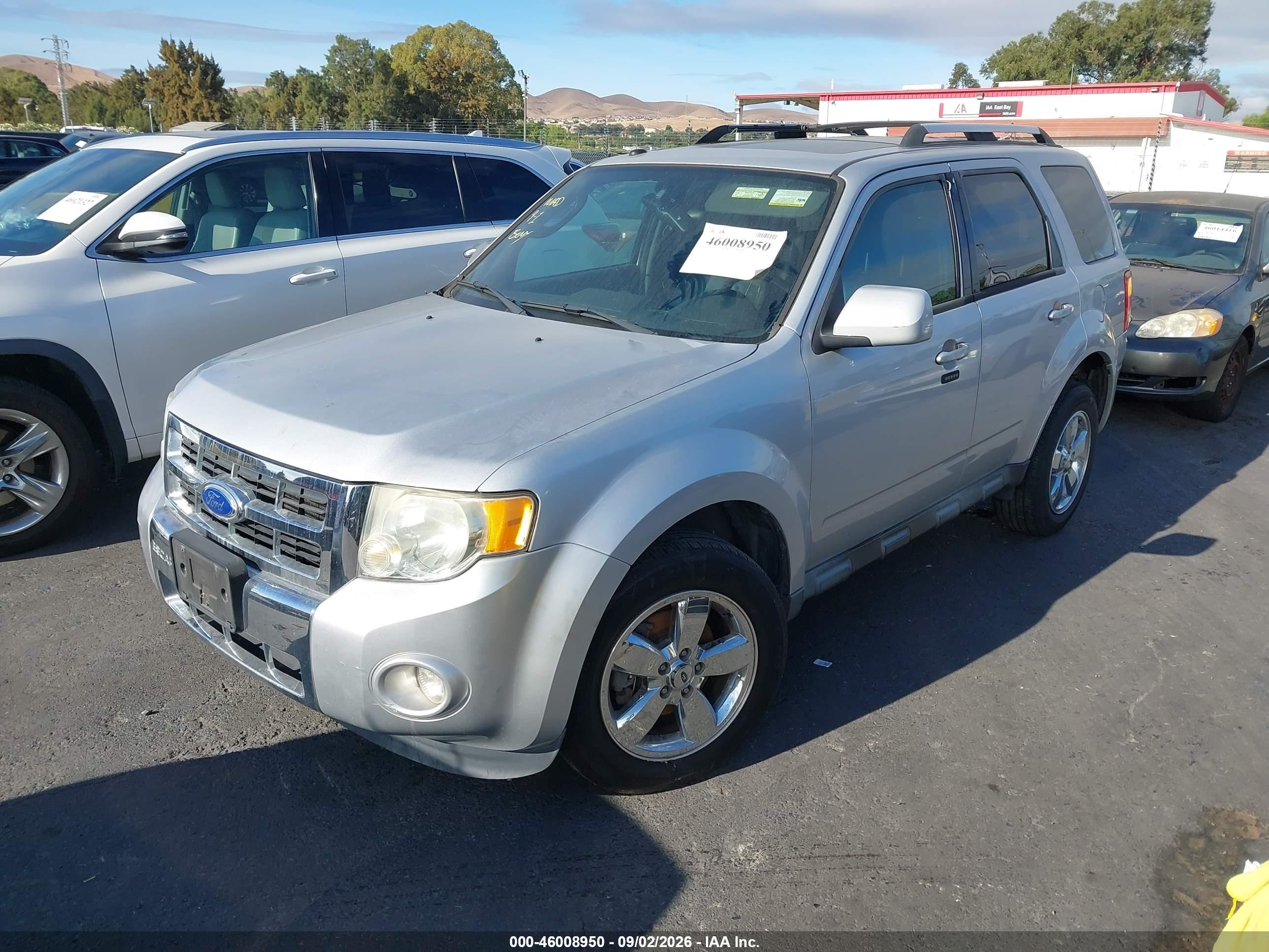 2011 Ford Escape Limited Silver vin: 1FMCU0E72BKB98364