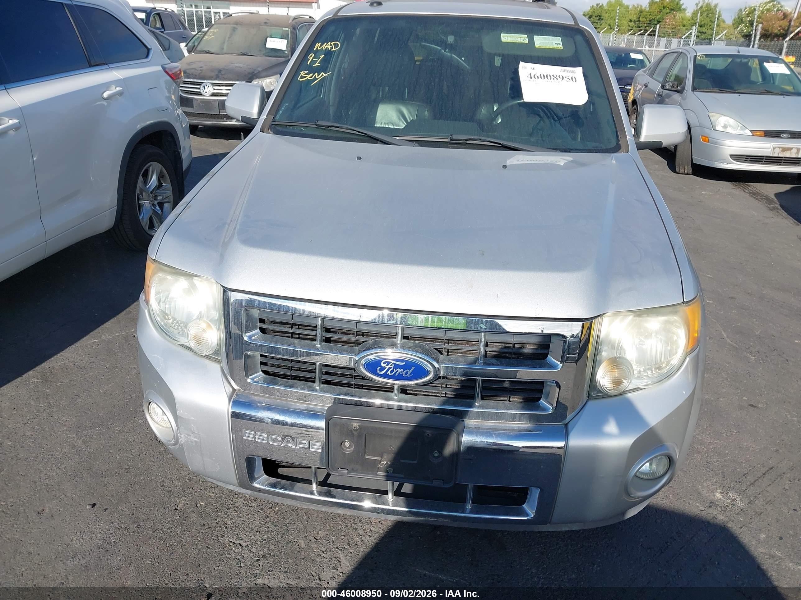 2011 Ford Escape Limited Silver vin: 1FMCU0E72BKB98364